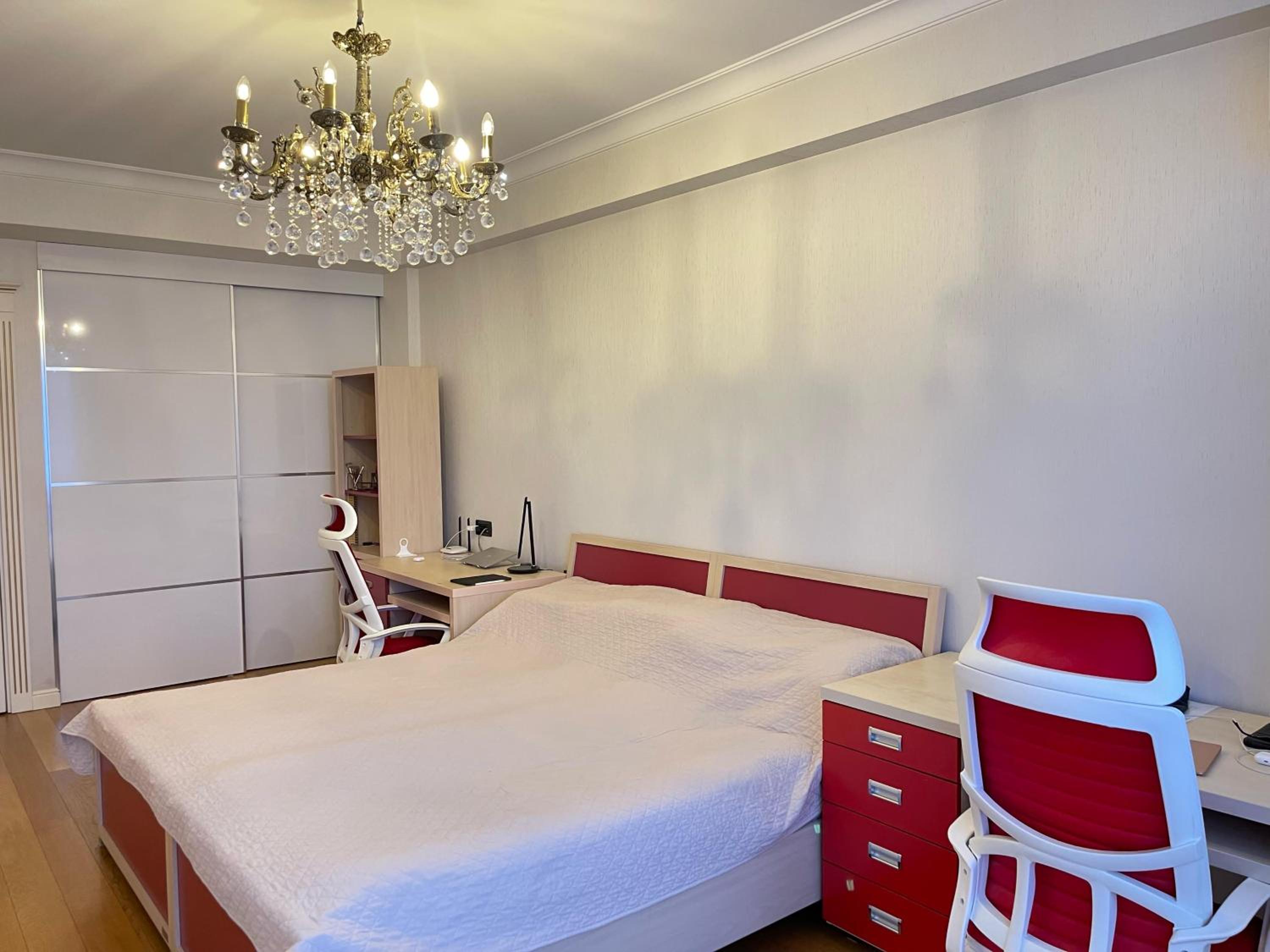 Port Apartment Main