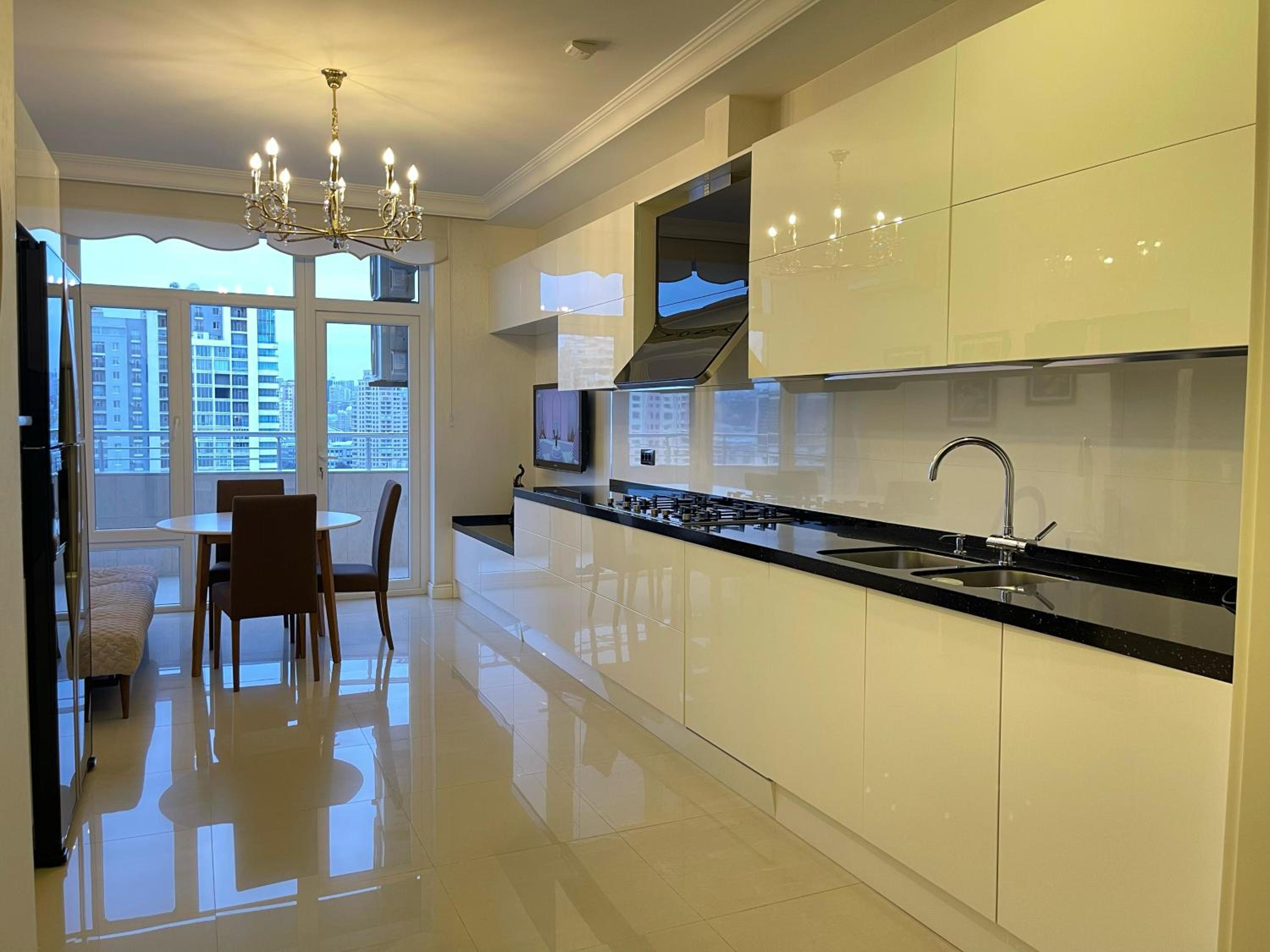 Port Apartment Main