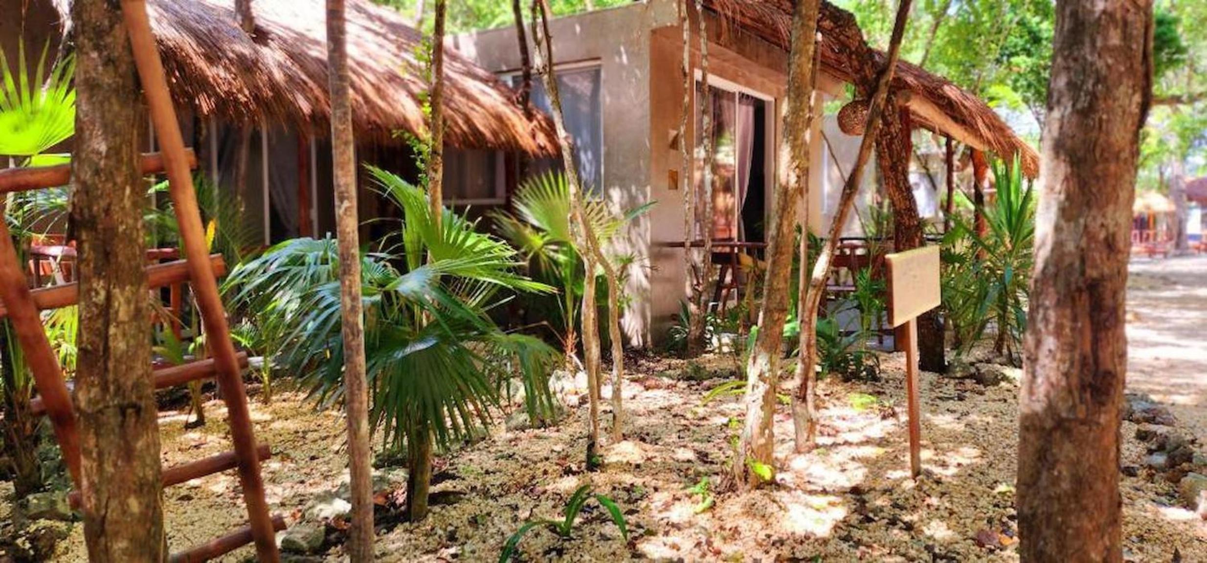 Hotel Kin Tulum Jungle Deluxe - Image 1