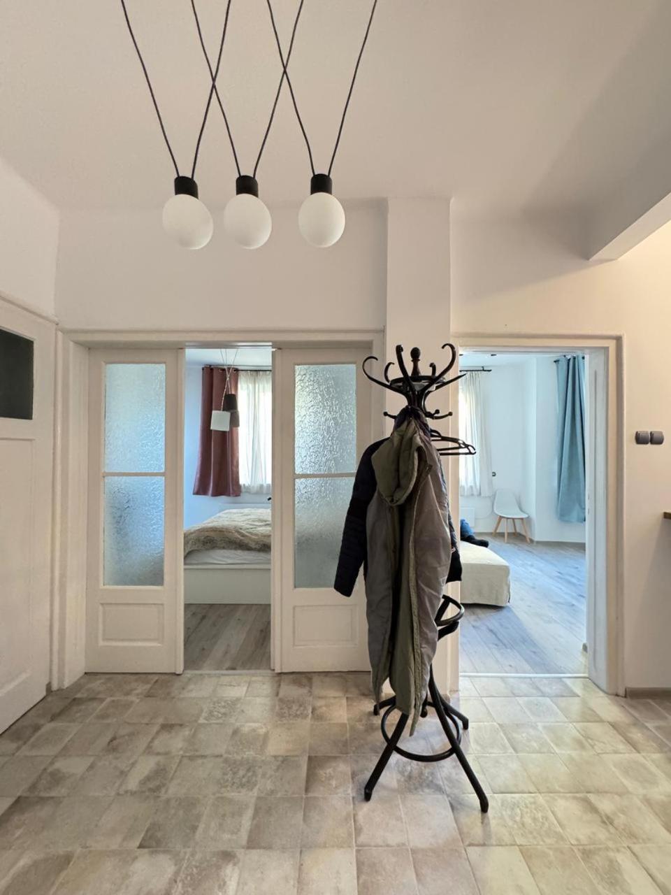 My place in Sofia - Top center - 2 bedrooms - Self check-in