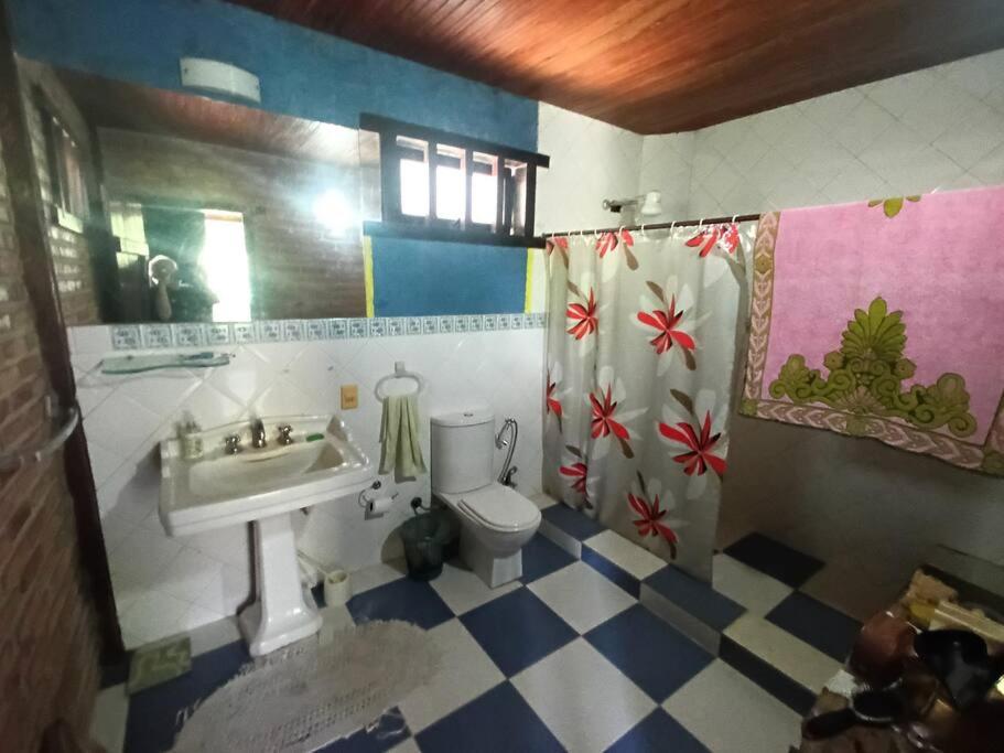 Lindo casarão assobradado no centro de Itaúnas