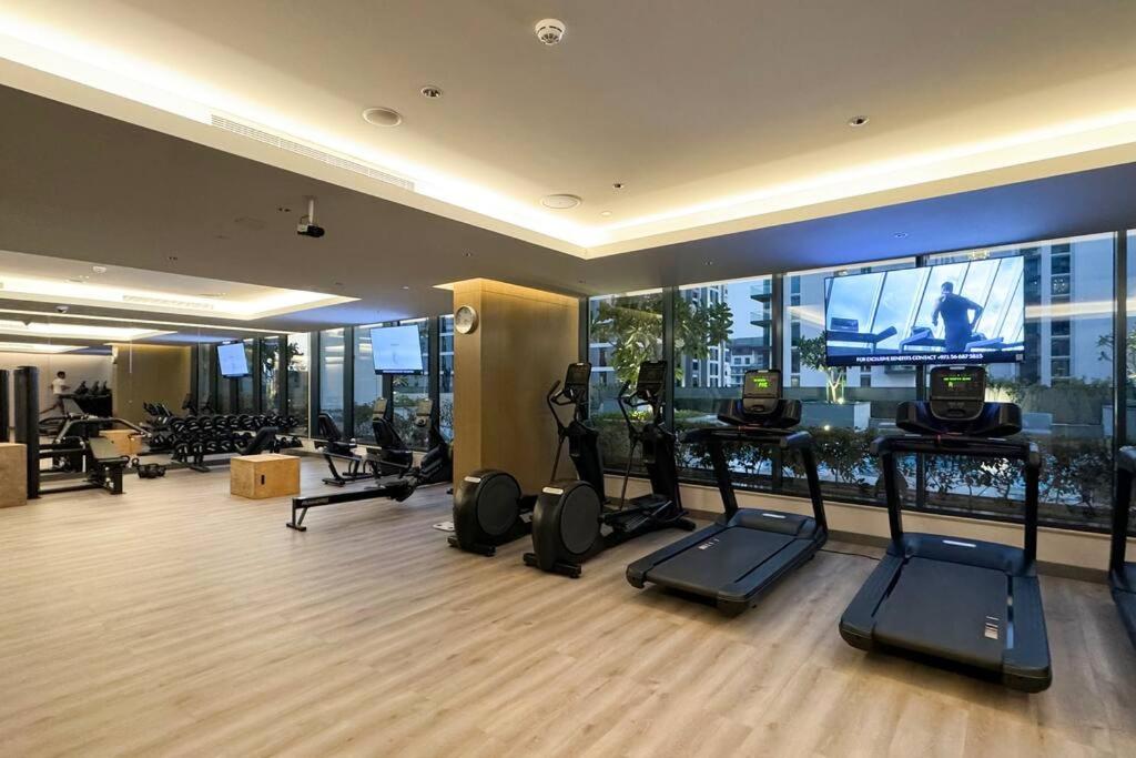 2BR Luxury Stay with Starry Ceiling