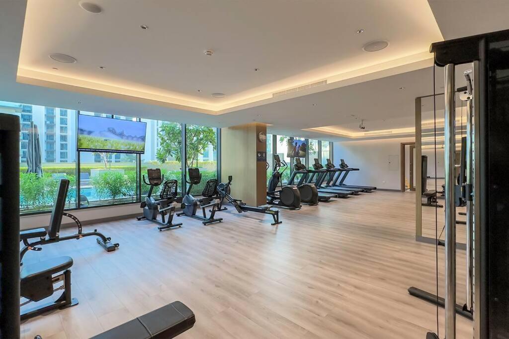 2BR Luxury Stay with Starry Ceiling