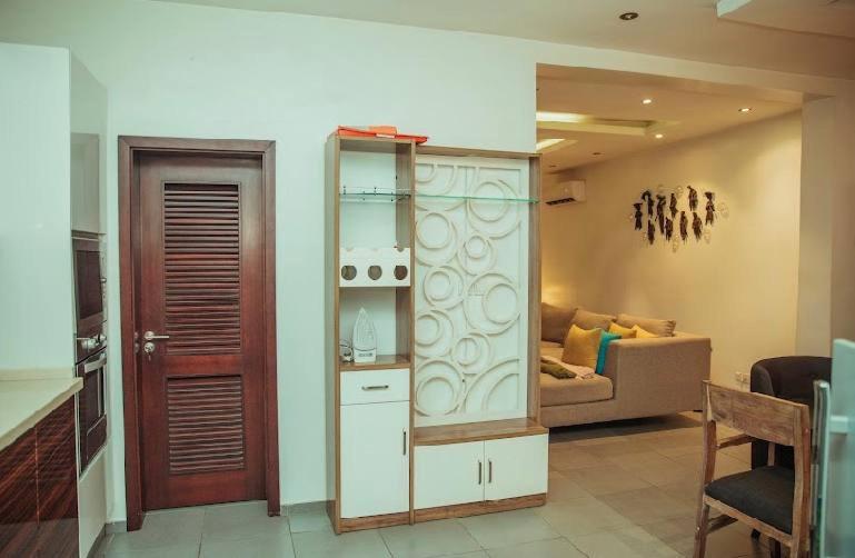 Enzo Apartments, Suites & Pods