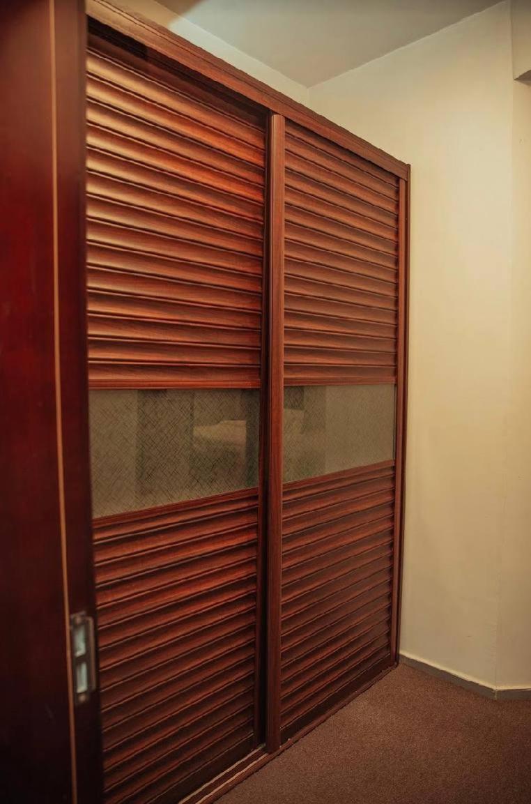 Enzo Apartments, Suites & Pods