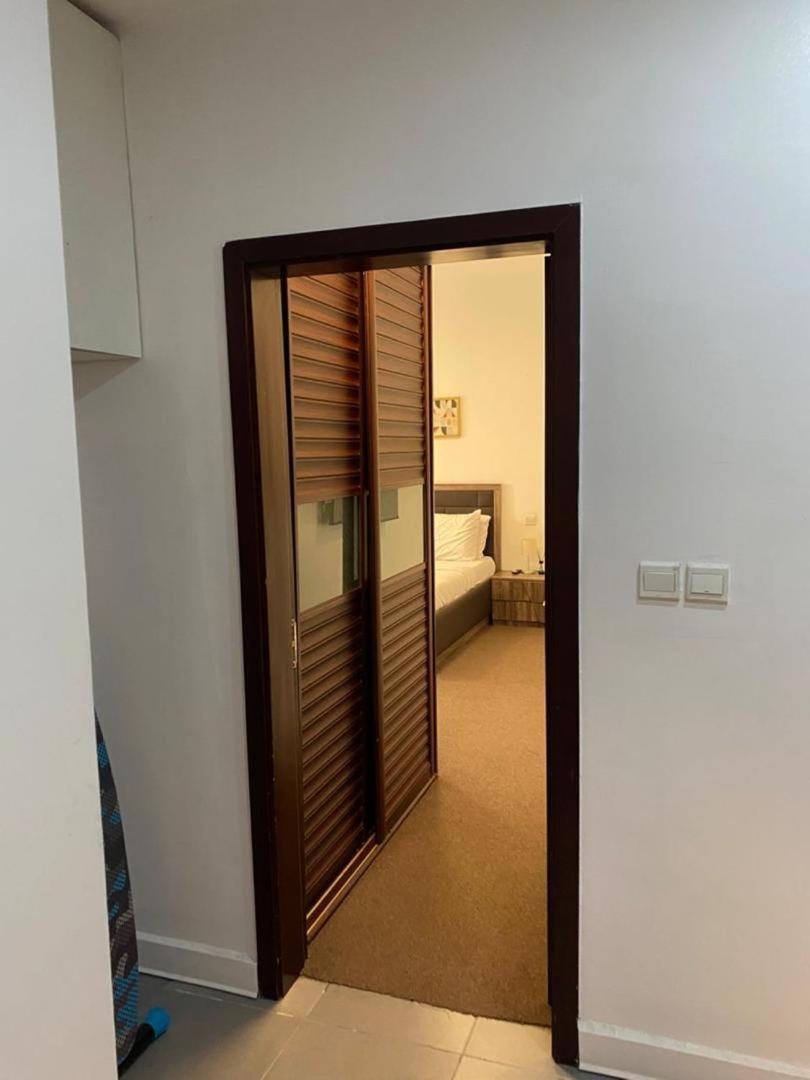 Enzo Apartments, Suites & Pods
