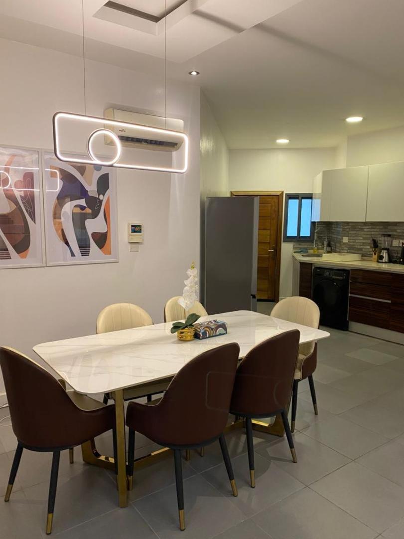 Enzo Apartments, Suites & Pods