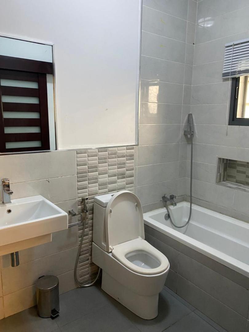 Enzo Apartments, Suites & Pods