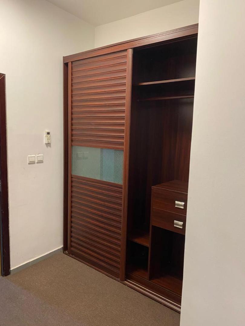 Enzo Apartments, Suites & Pods