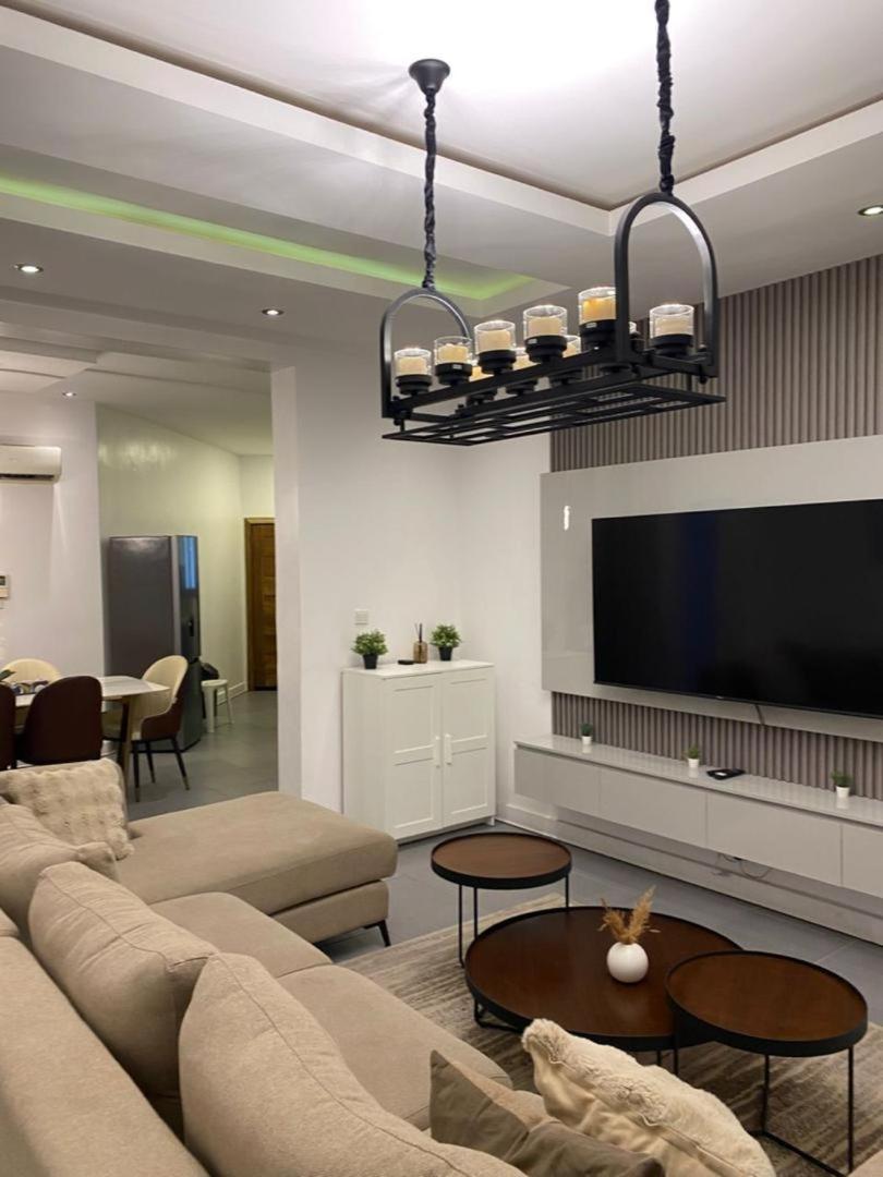Enzo Apartments, Suites & Pods