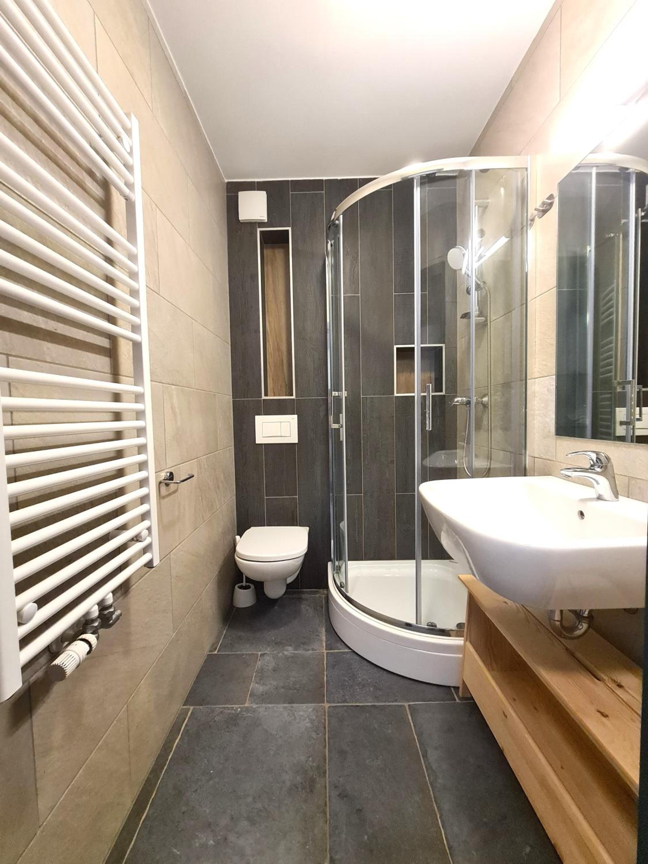 Alpine Escape Golte Apartment