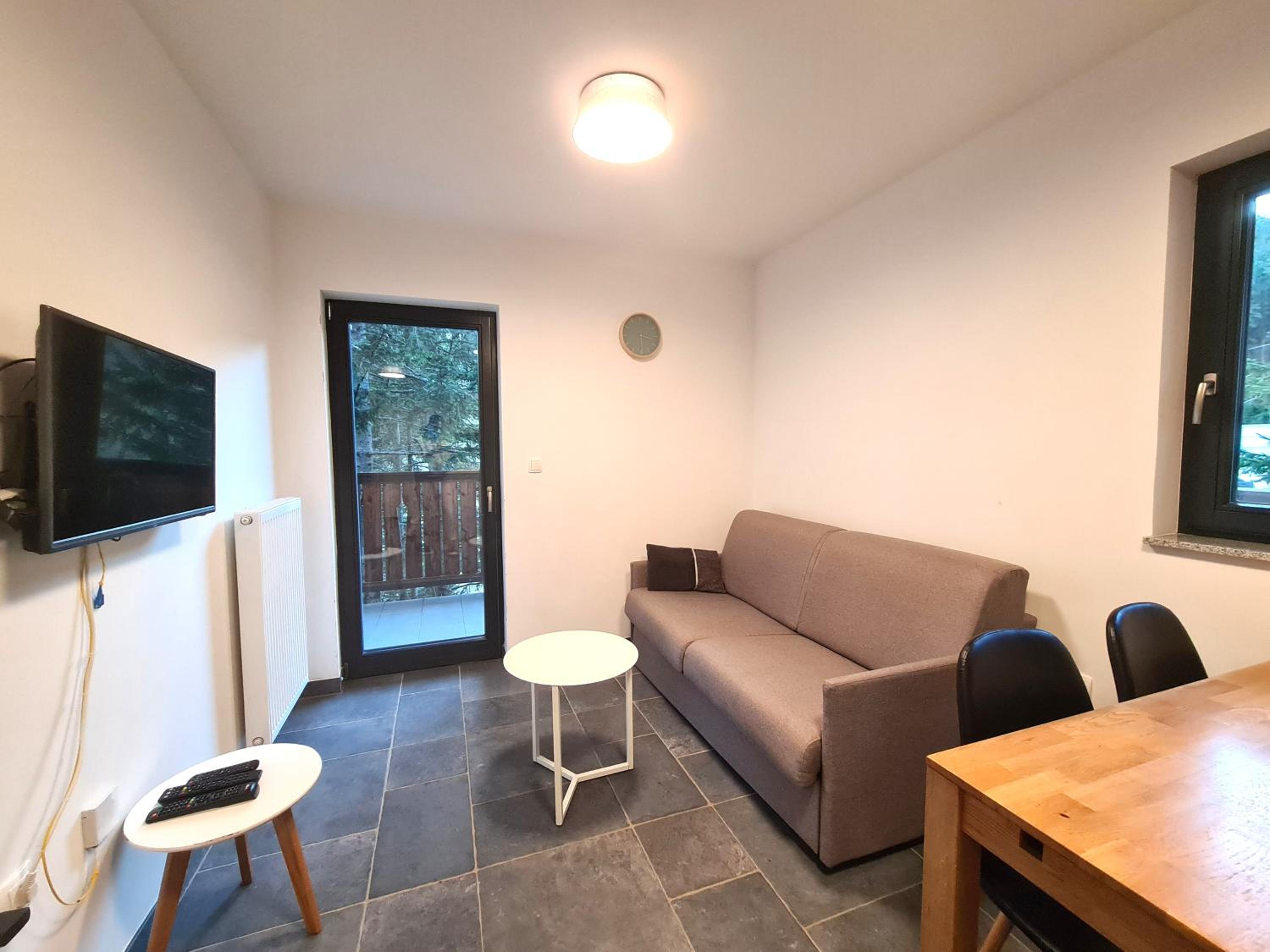 Alpine Escape Golte Apartment