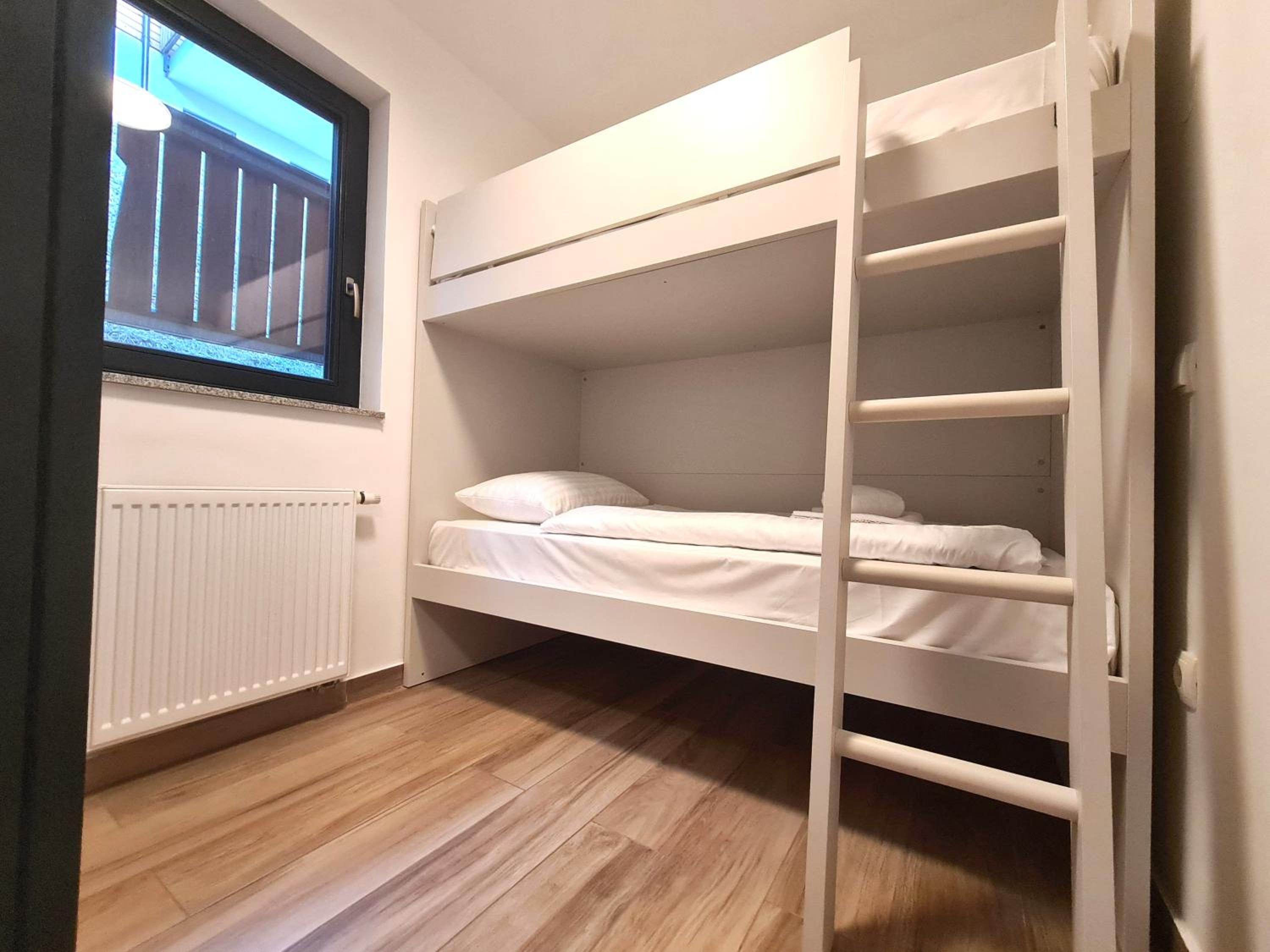 Alpine Escape Golte Apartment