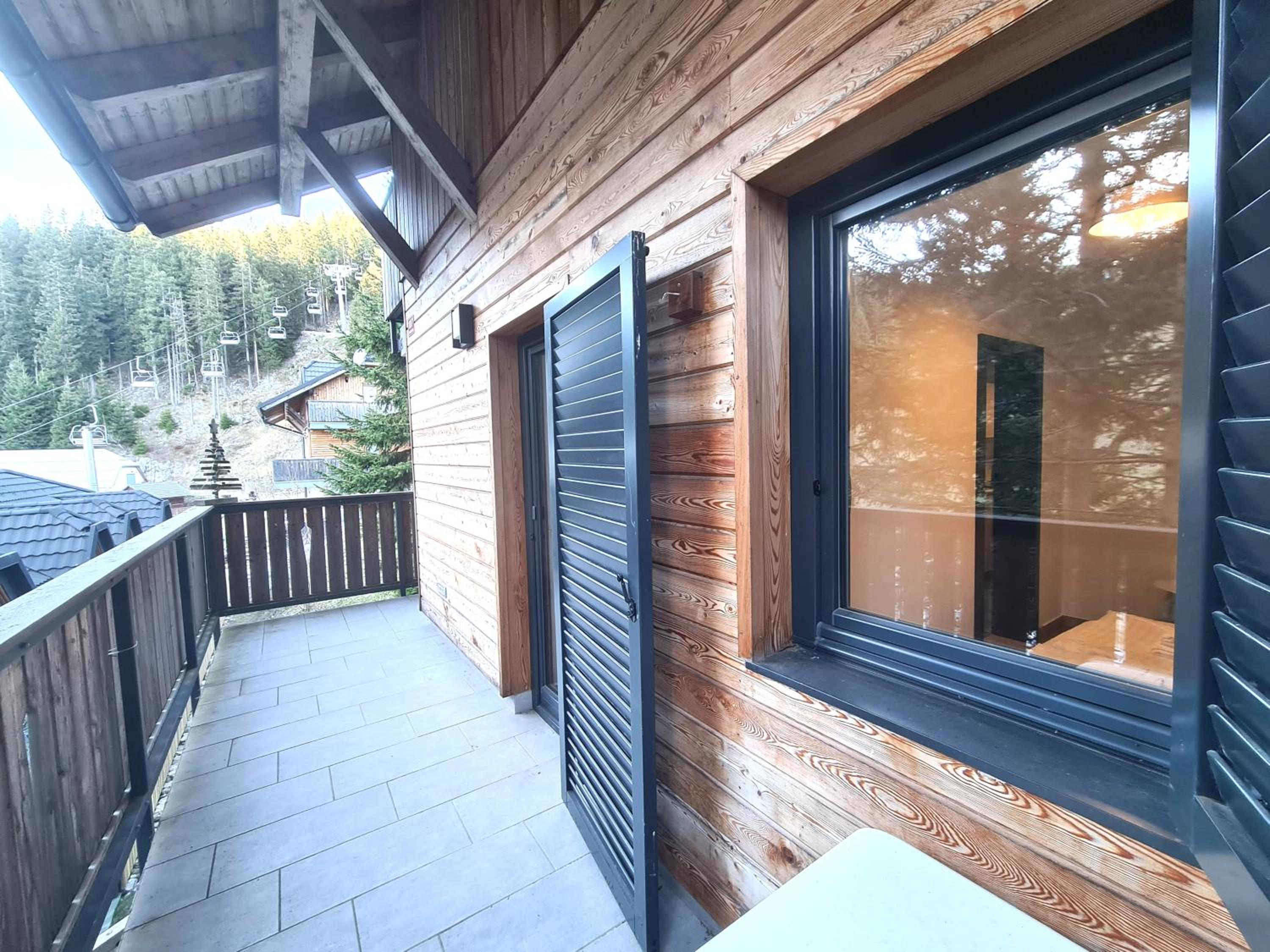 Alpine Escape Golte Apartment