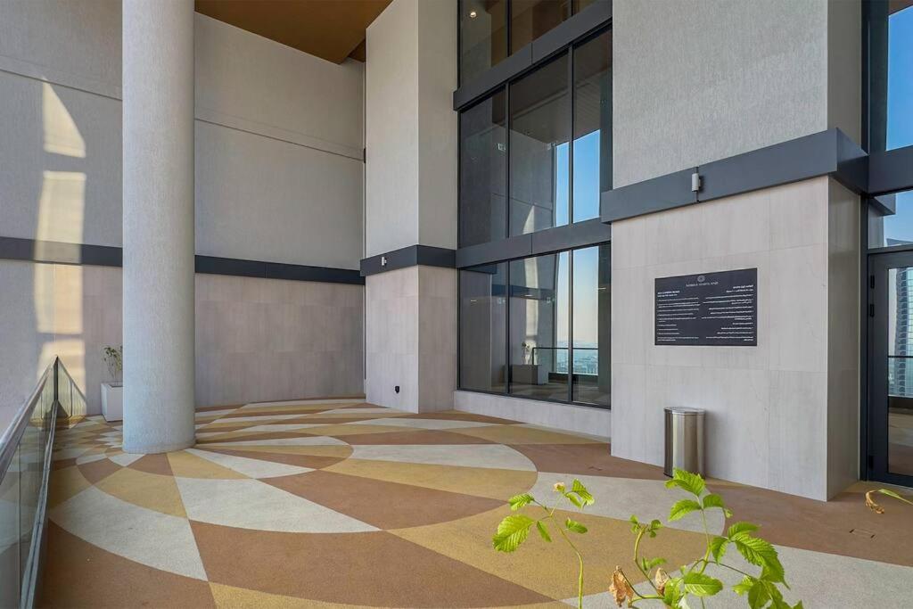 2BR Luxury Stay with Starry Ceiling