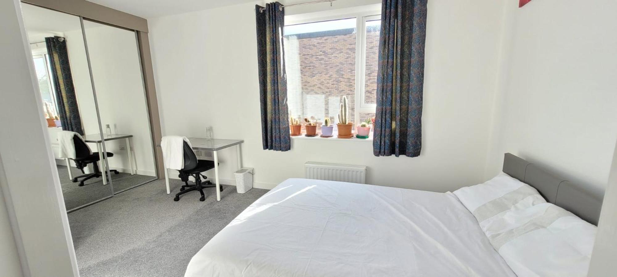 Spacious Double room with private bathroom