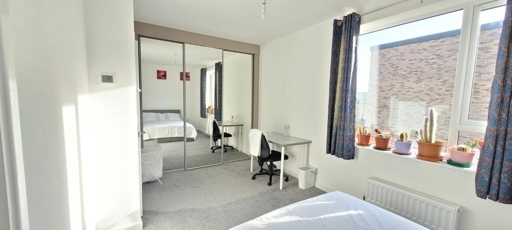 Spacious Double room with private bathroom