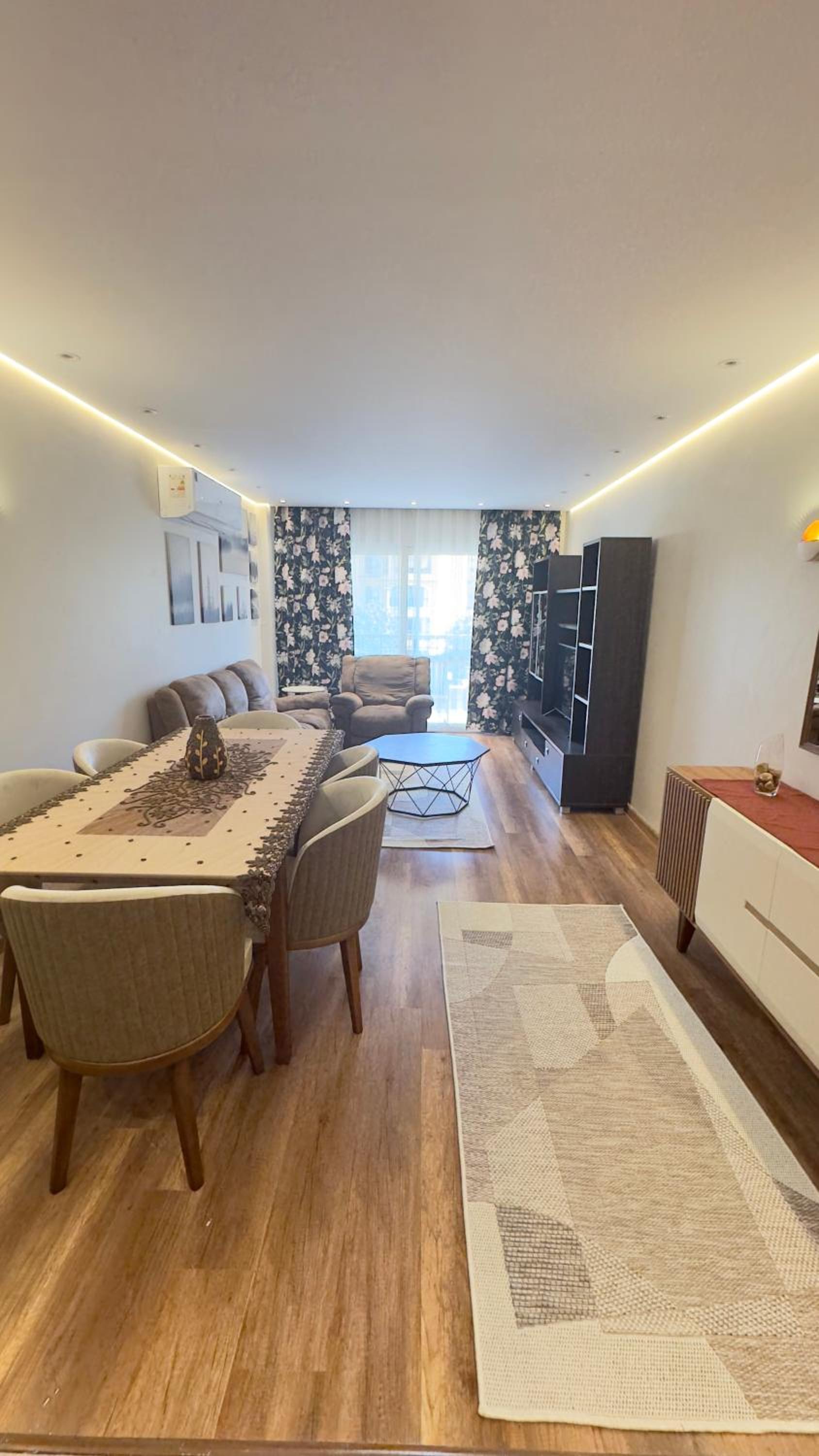 Luxury hotel apartment