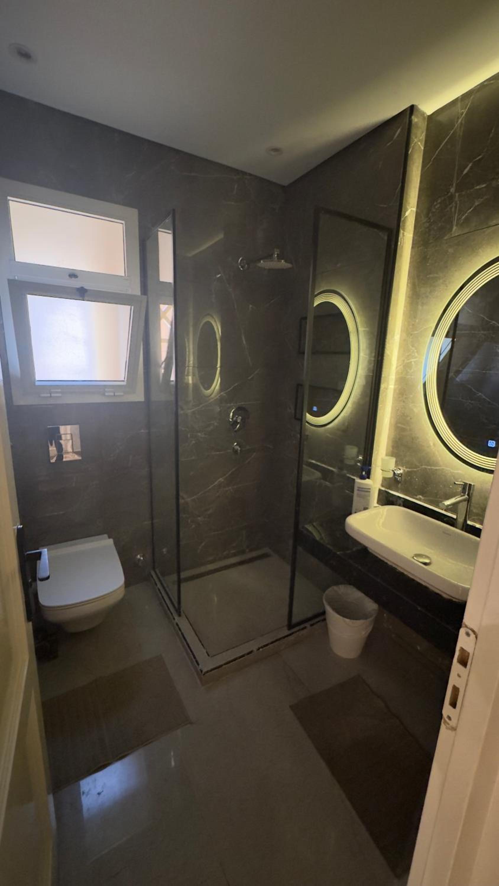 Luxury hotel apartment