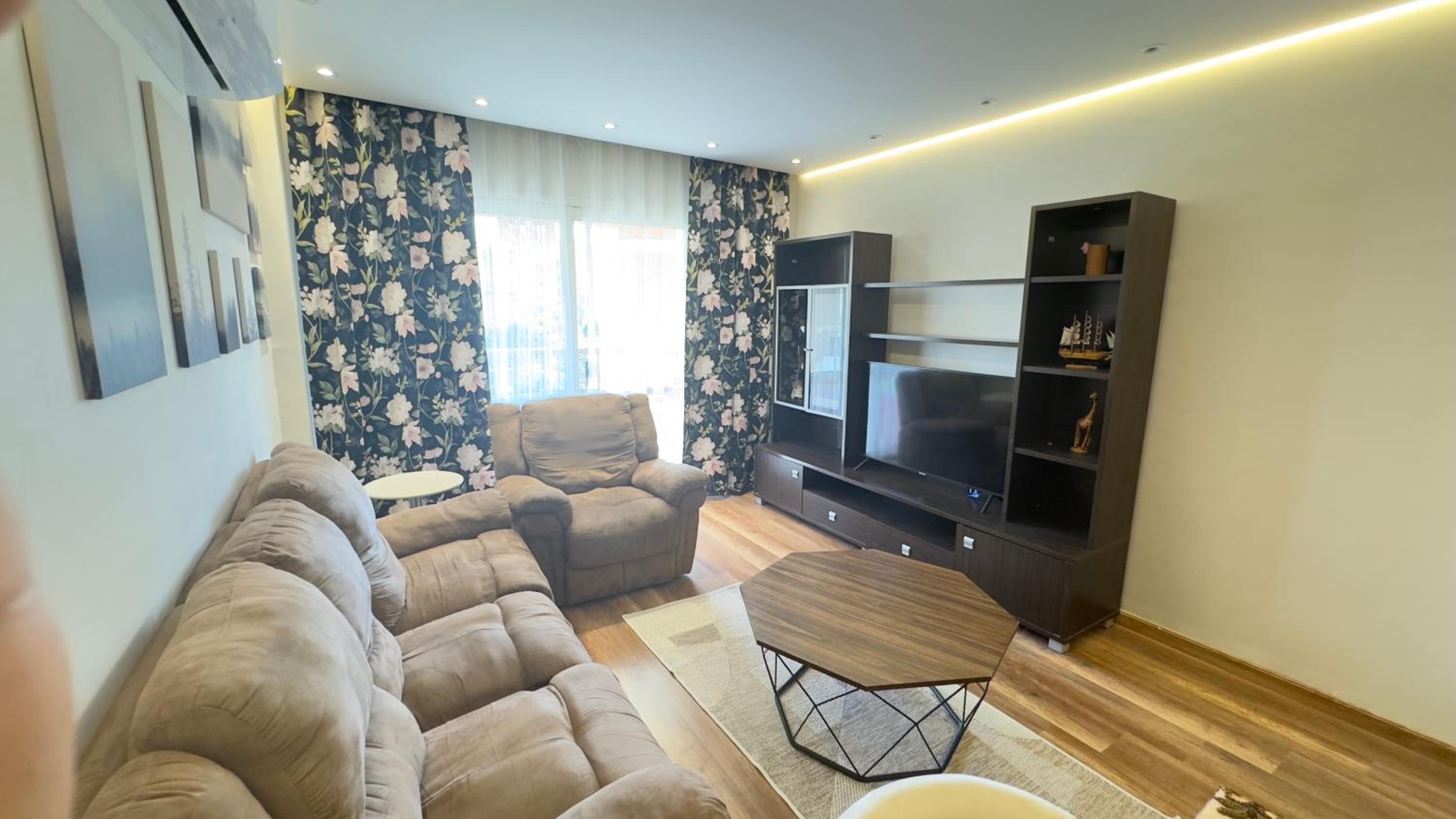 Luxury hotel apartment