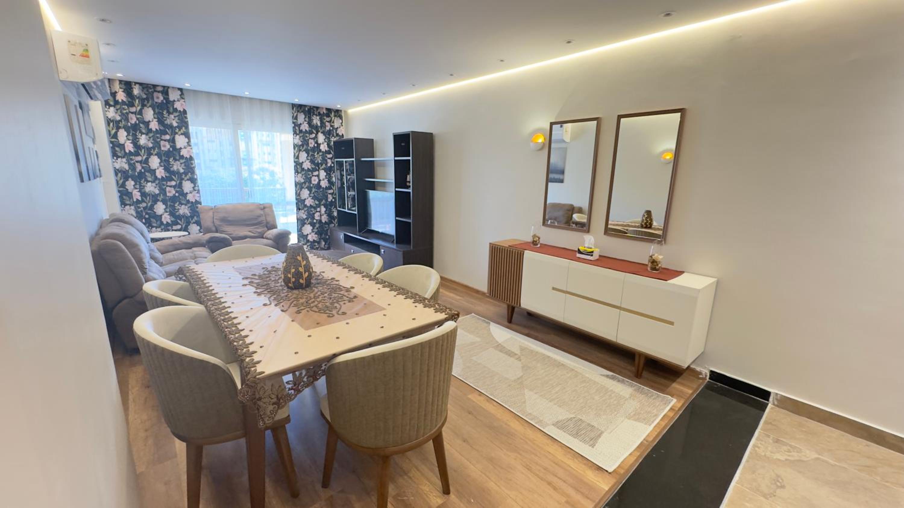 Luxury hotel apartment
