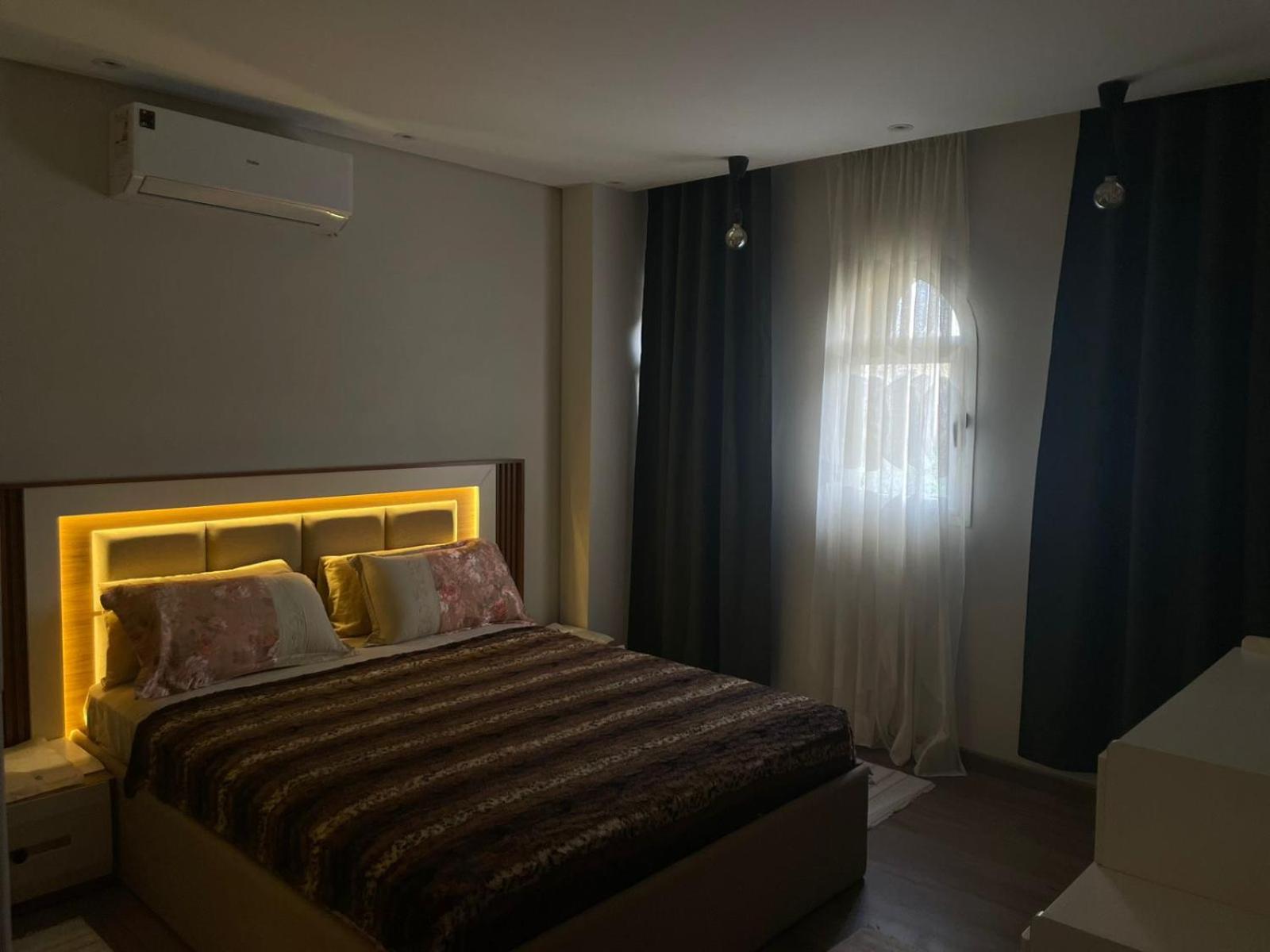 Luxury hotel apartment