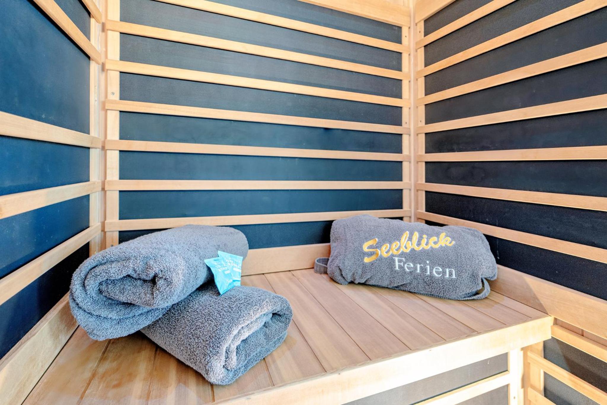 Ferienhaus Am MEER by Seeblick Ferien ORO, direkte Wasserlage,Sauna,Kamin