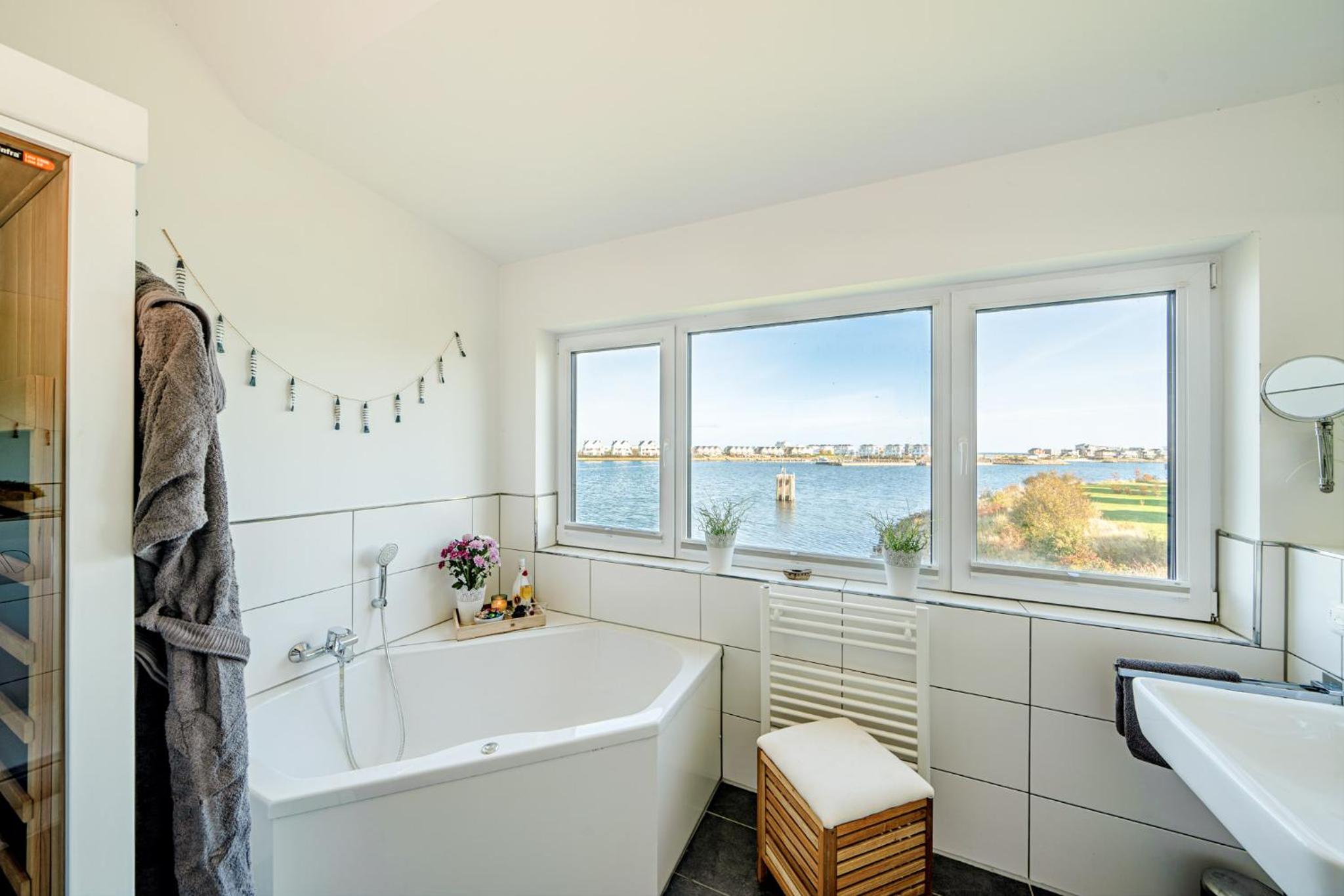 Ferienhaus Am MEER by Seeblick Ferien ORO, direkte Wasserlage,Sauna,Kamin
