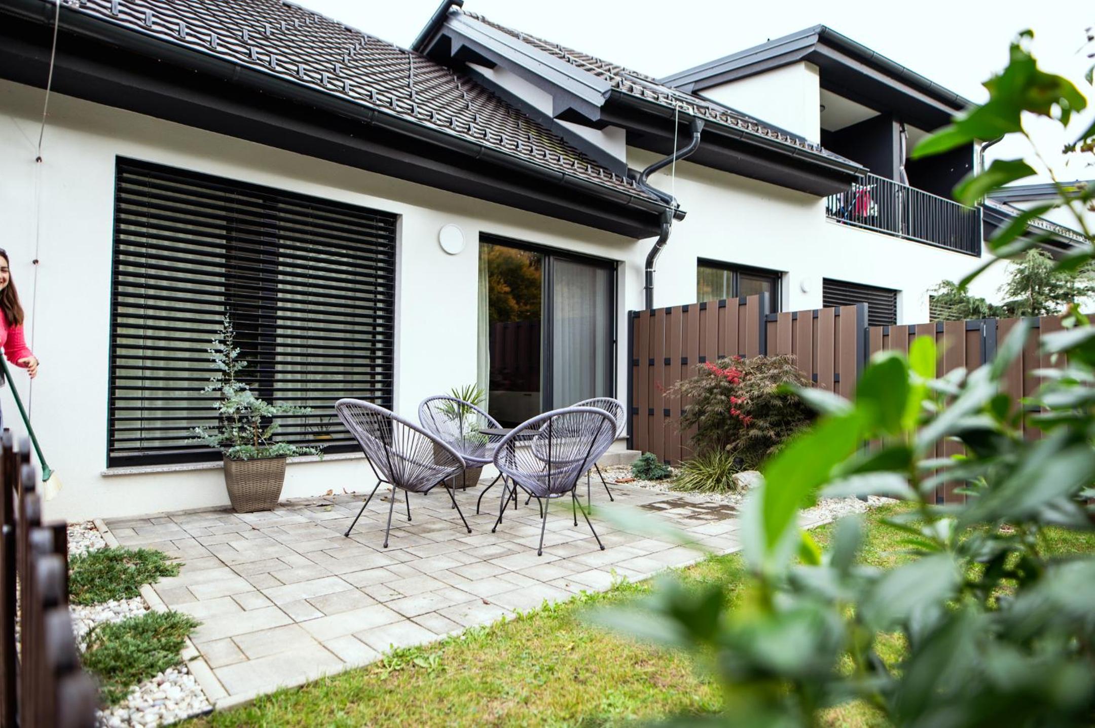 Anur Apartment
