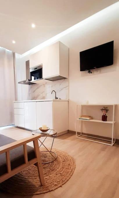 Bilocale vicino al Policlinico, Hesperia e Centro Storico Fibra Wi-Fi photo 4