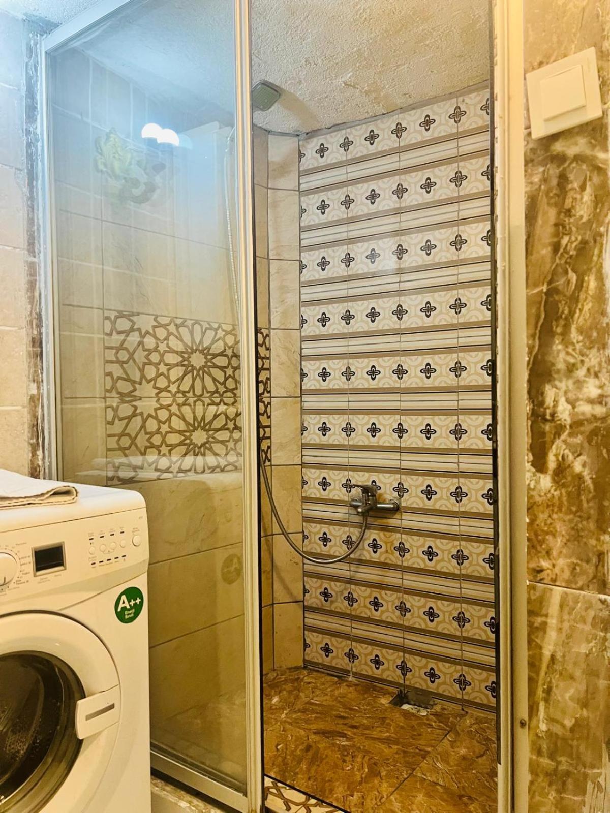 DEDENİN YERİ İSTANBUL