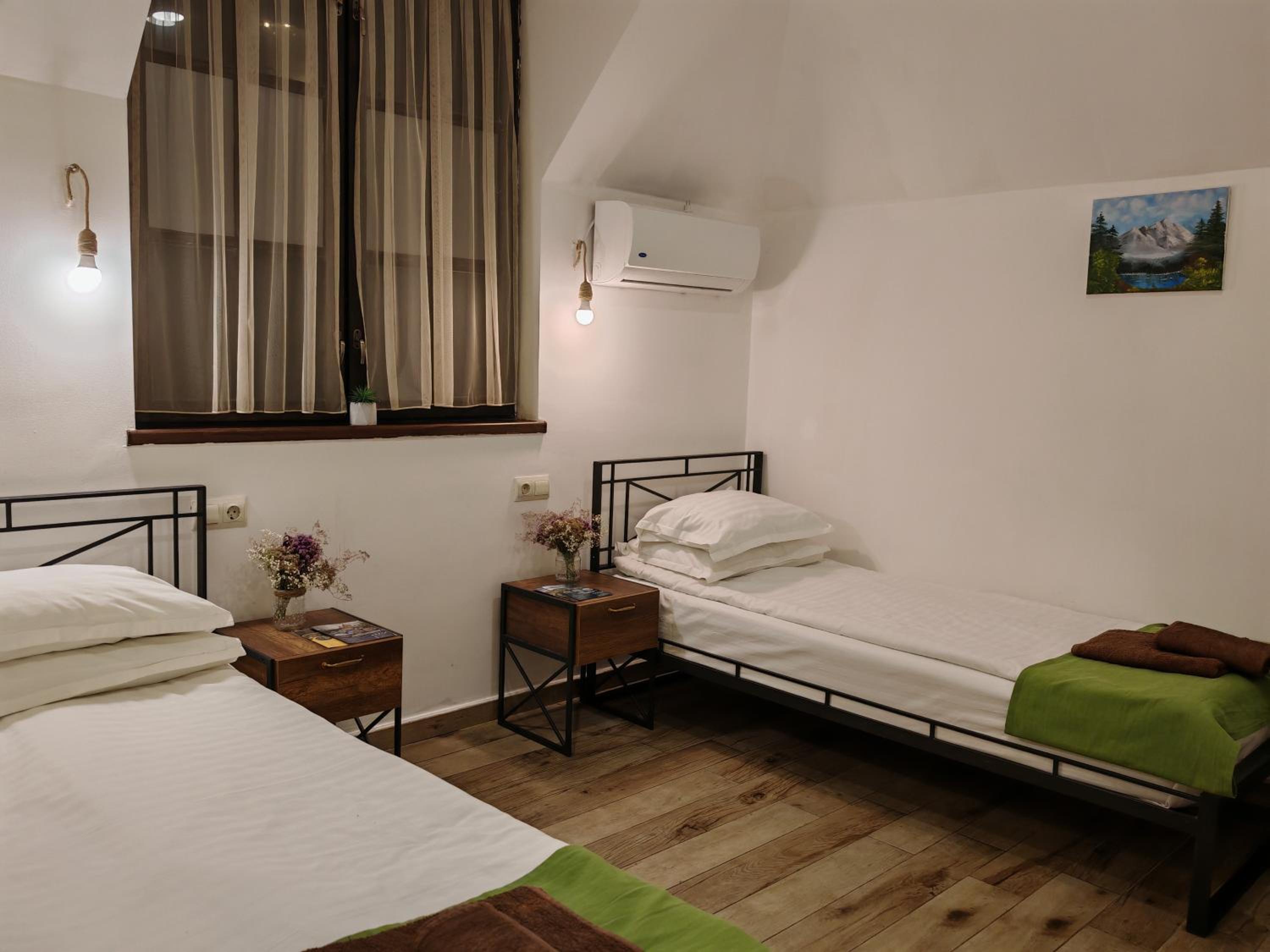Blur Inn Gallery
