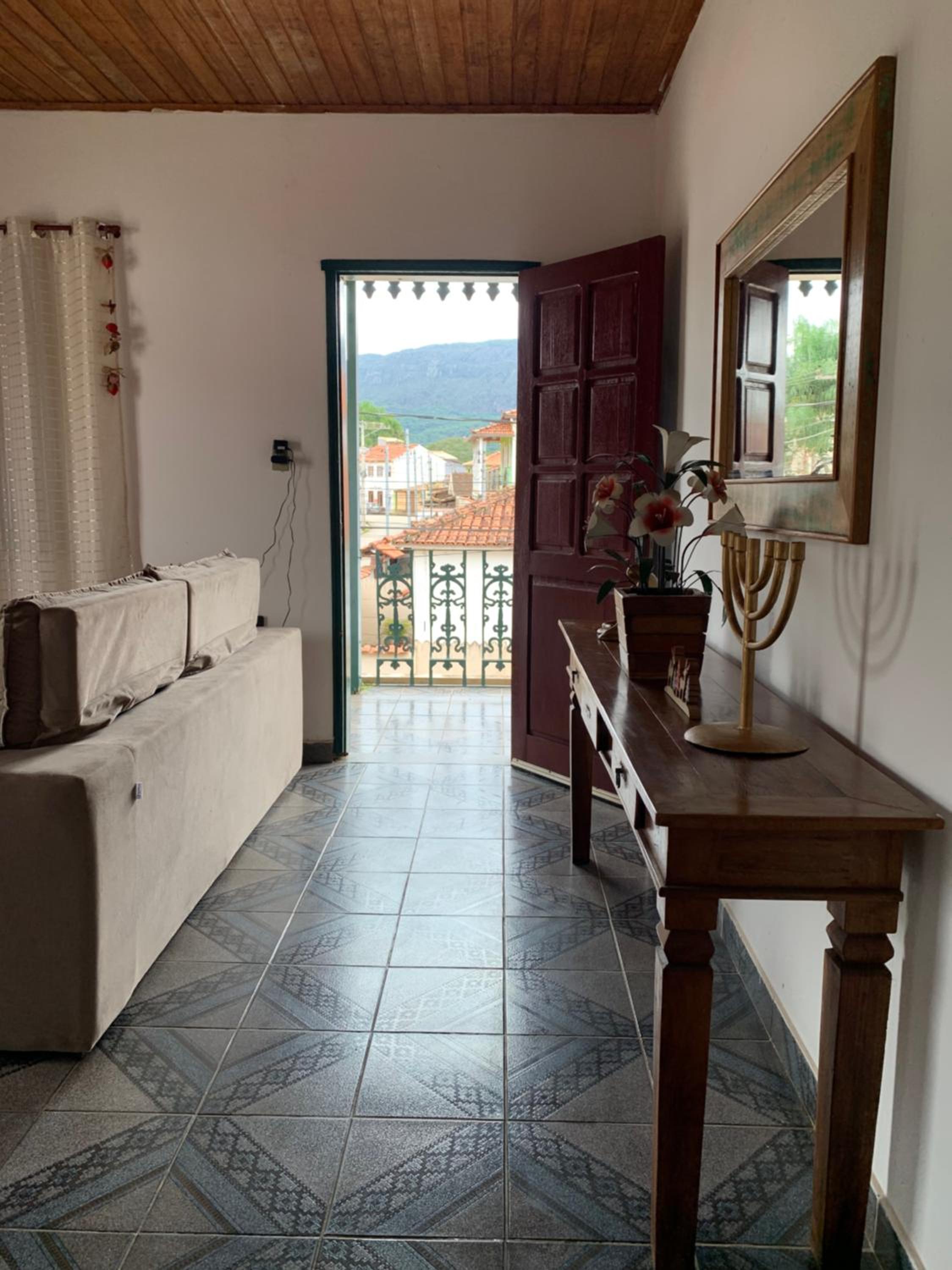 Casa Vista para Serra