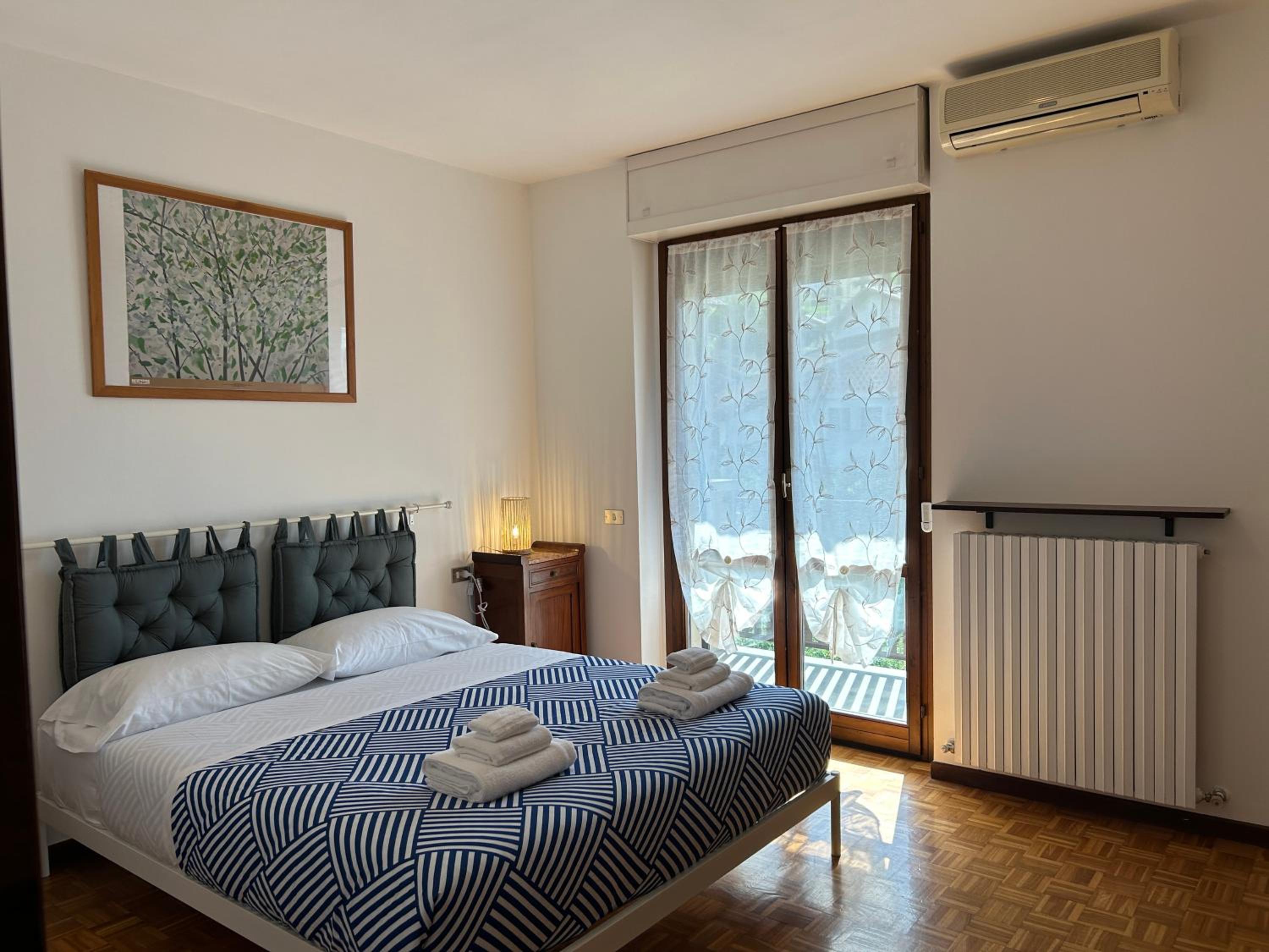 Lecco Incanto en Lecco — hotel room