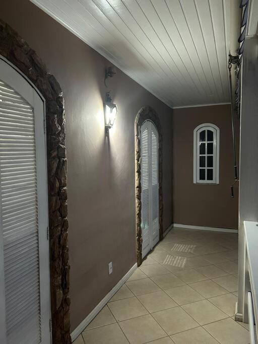 Casa toda Equipada 900 metros da Lagoa, próxima as praias
