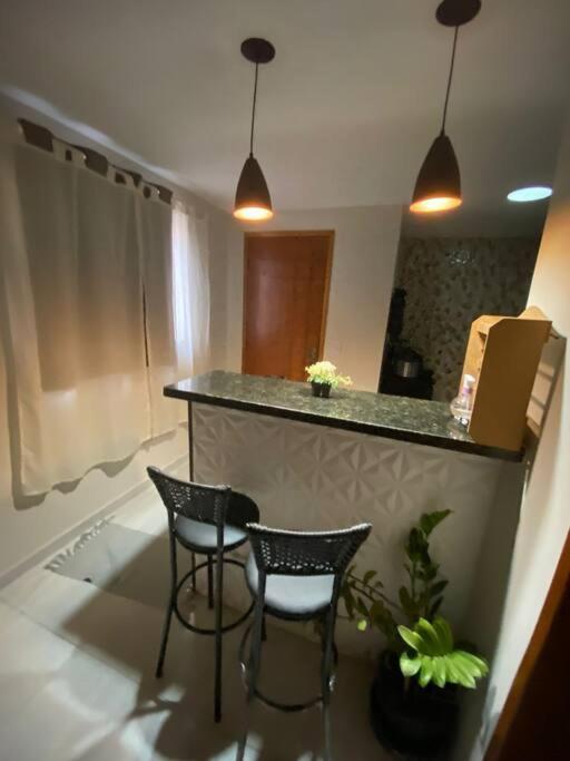 Casa duplex 6 minutos da praia de Itaipuaçu e a 25 min de Niterói