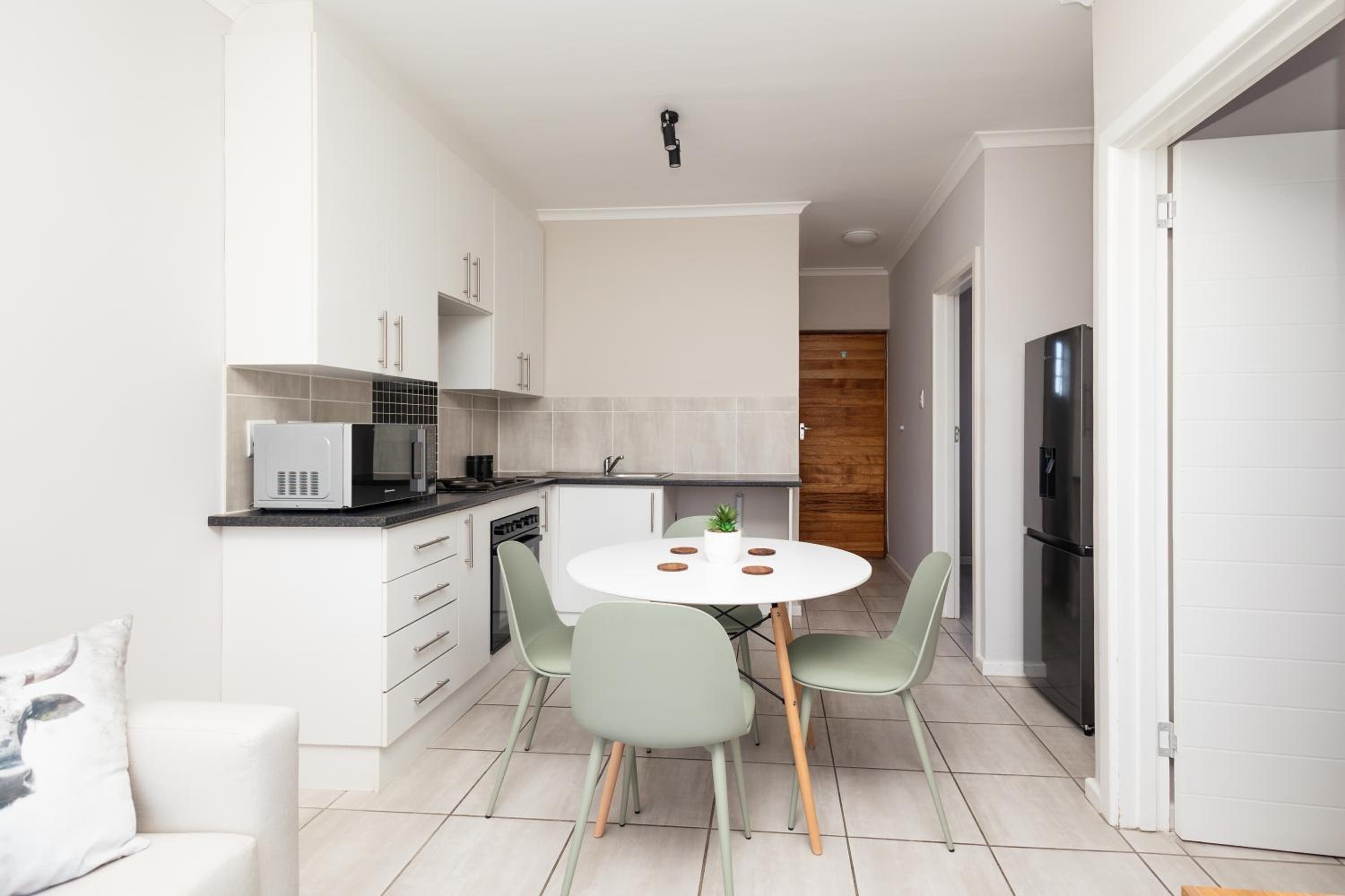 Walmer Sleek Home Away from Home