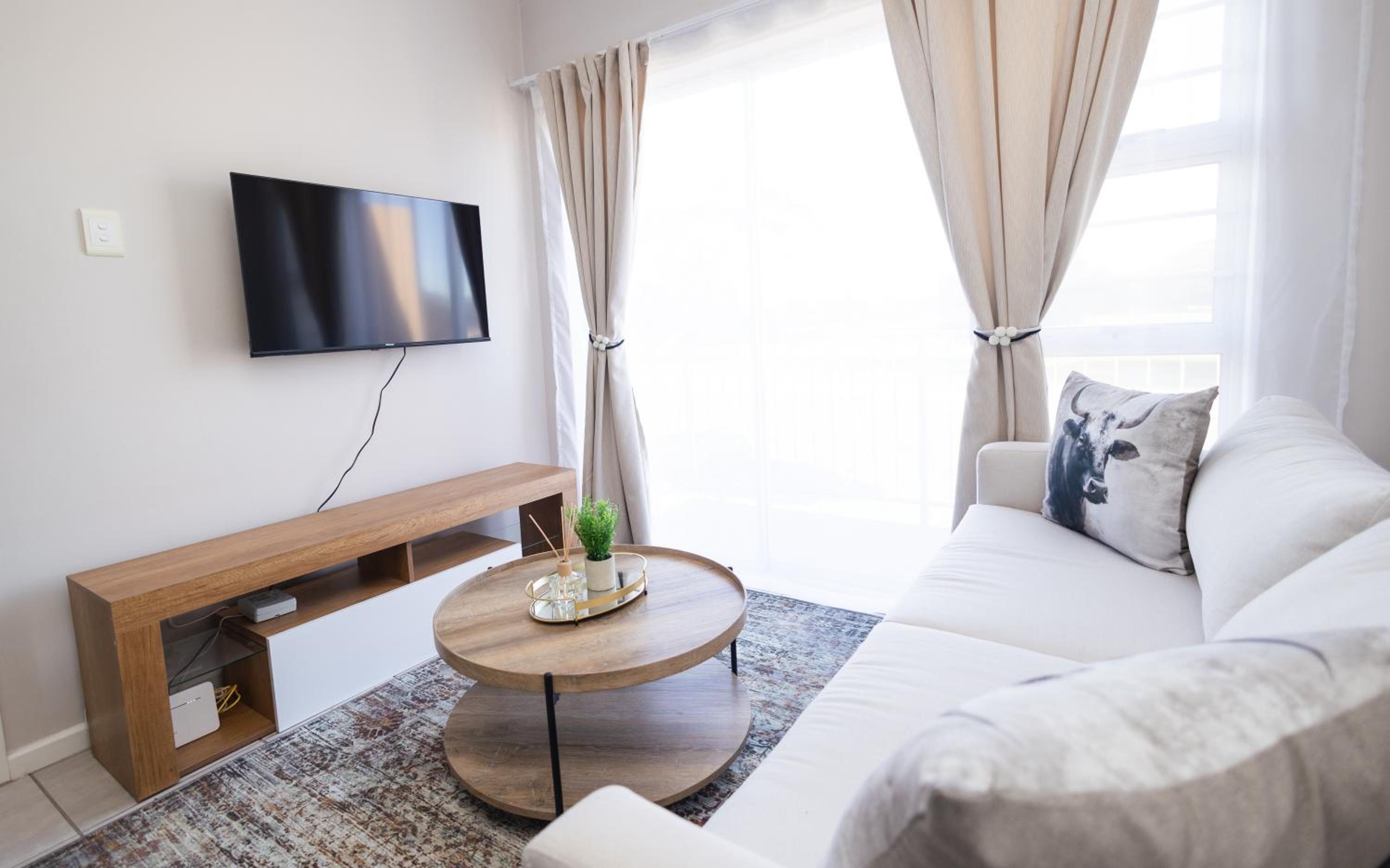 Walmer Sleek Home Away from Home