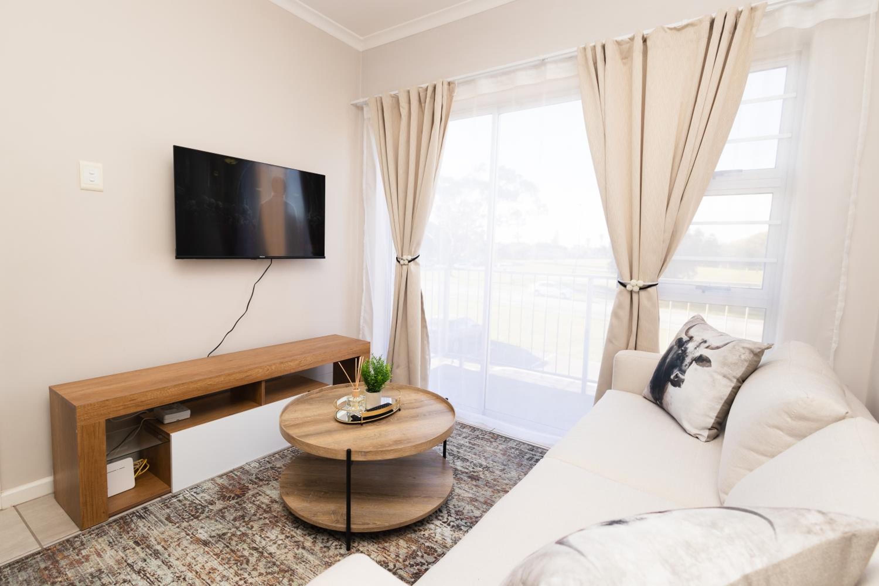 Walmer Sleek Home Away from Home