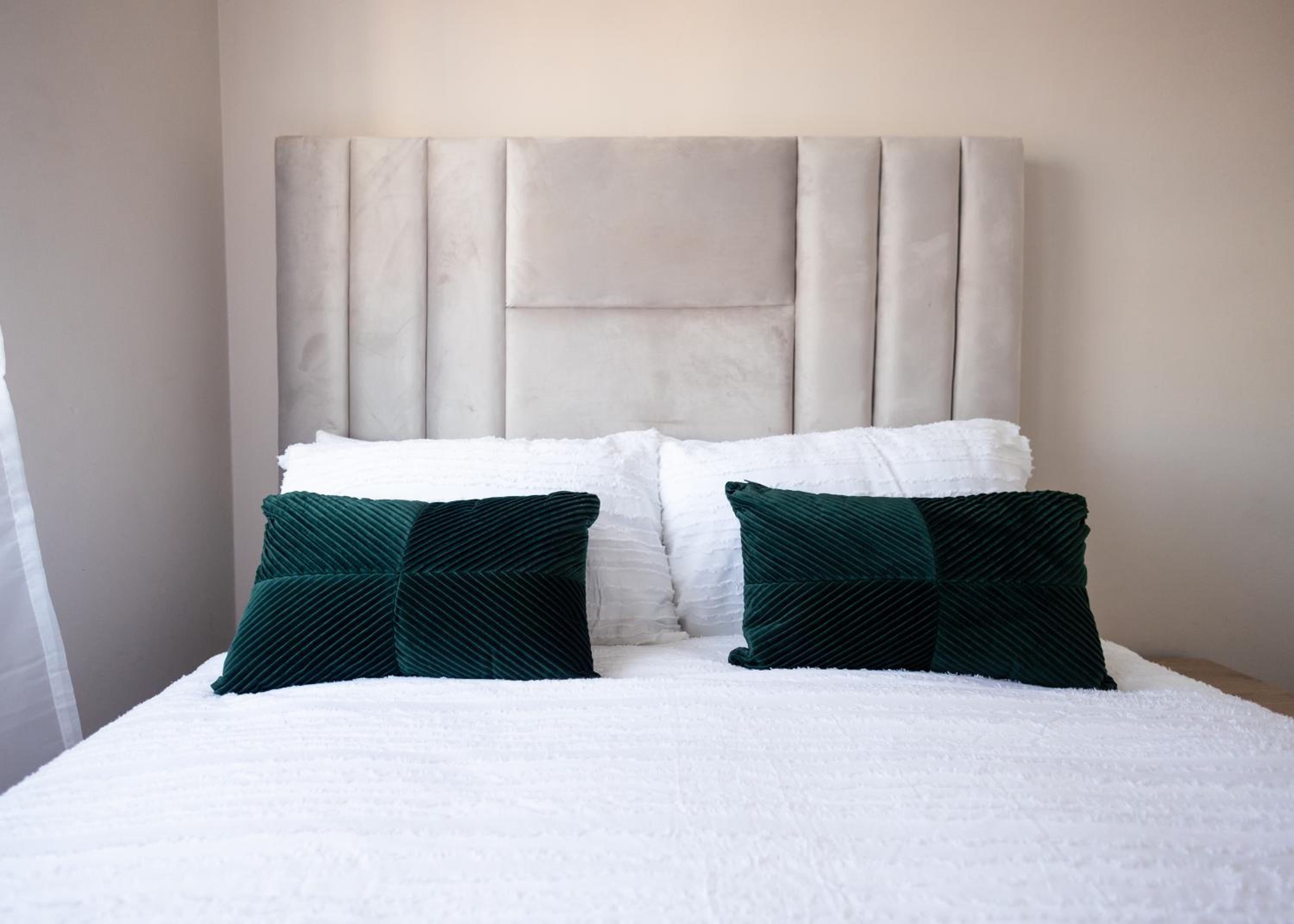 Walmer Sleek Home Away from Home