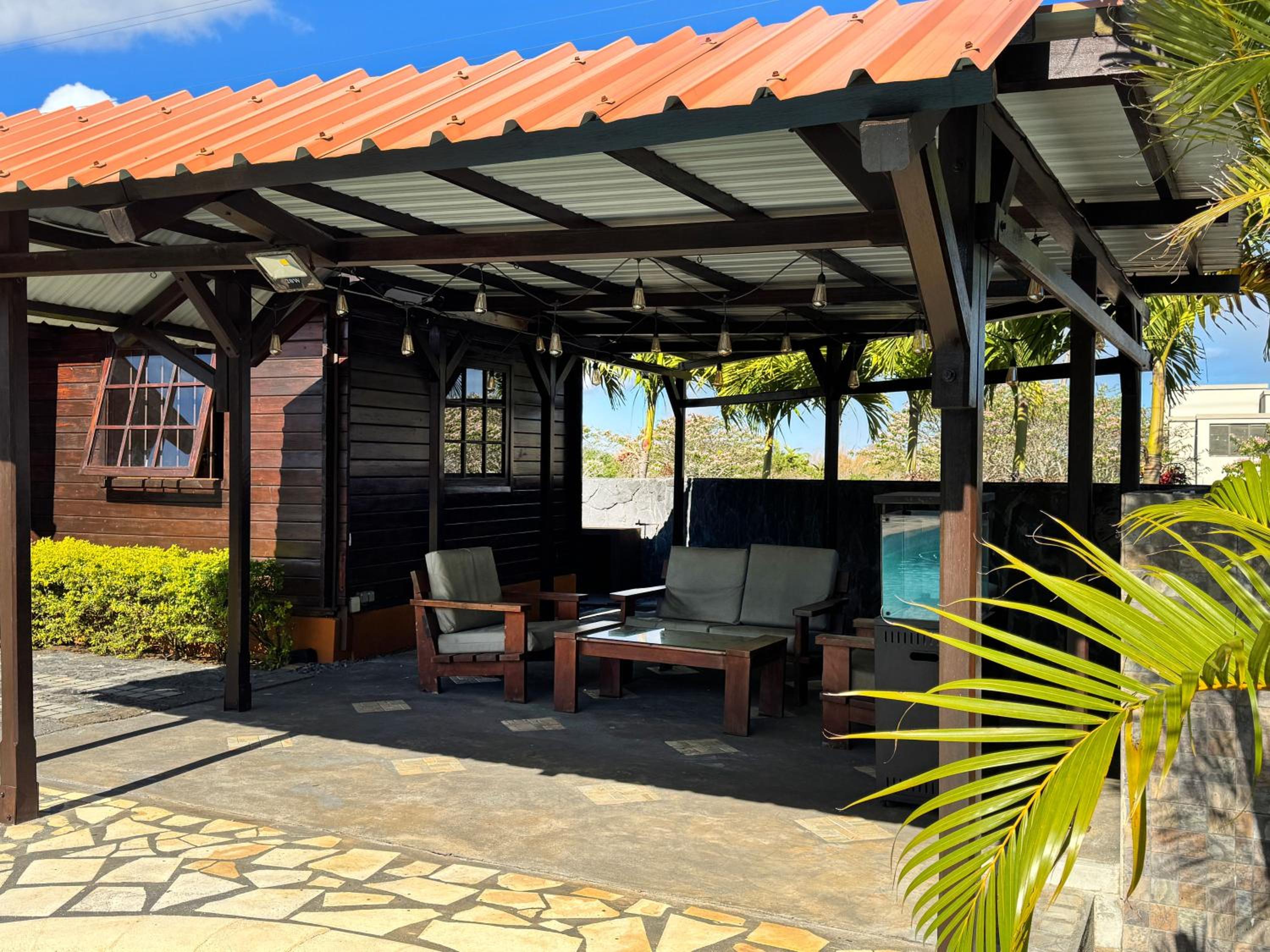Private Chalet with pool