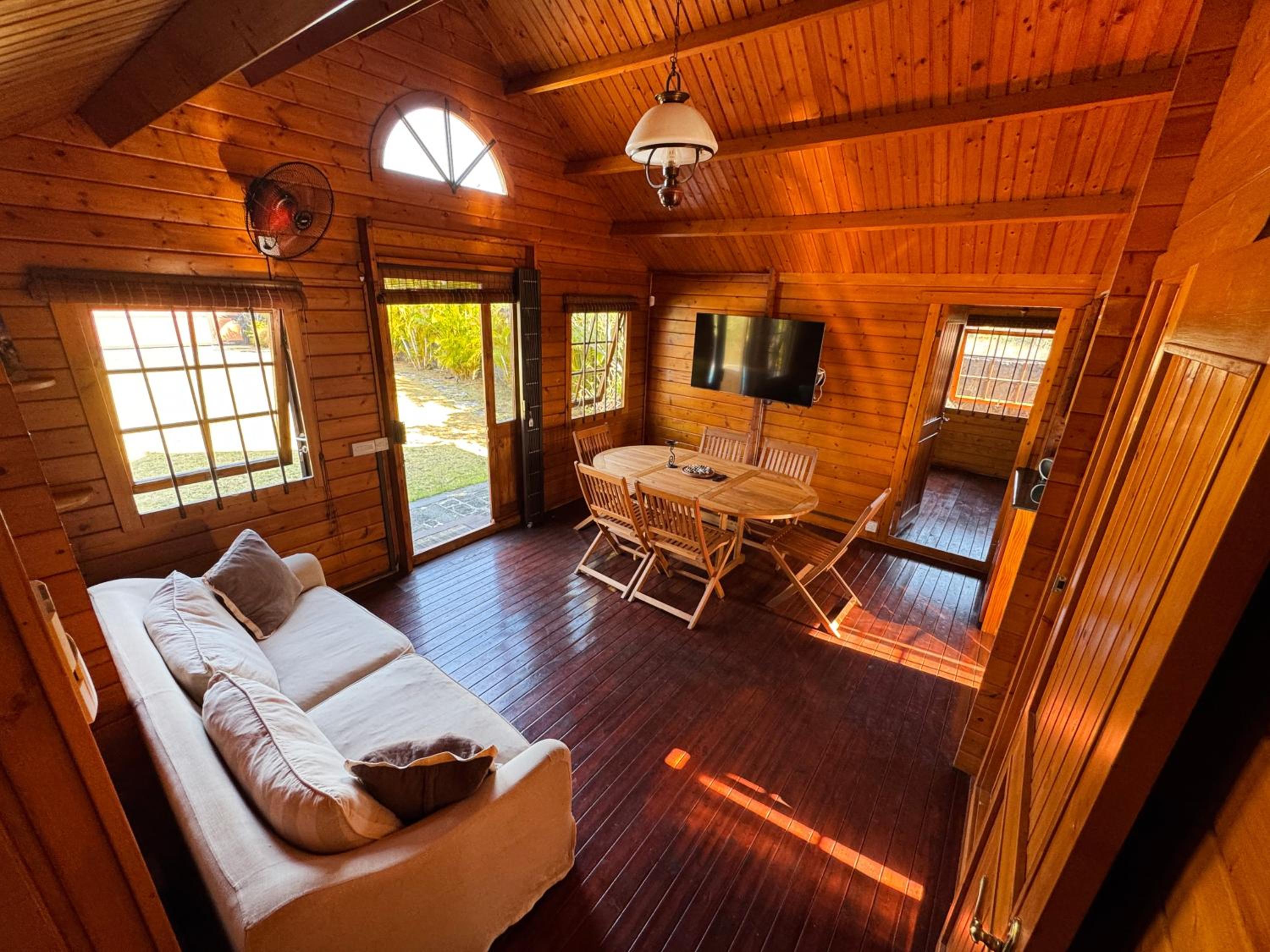 Private Chalet with pool
