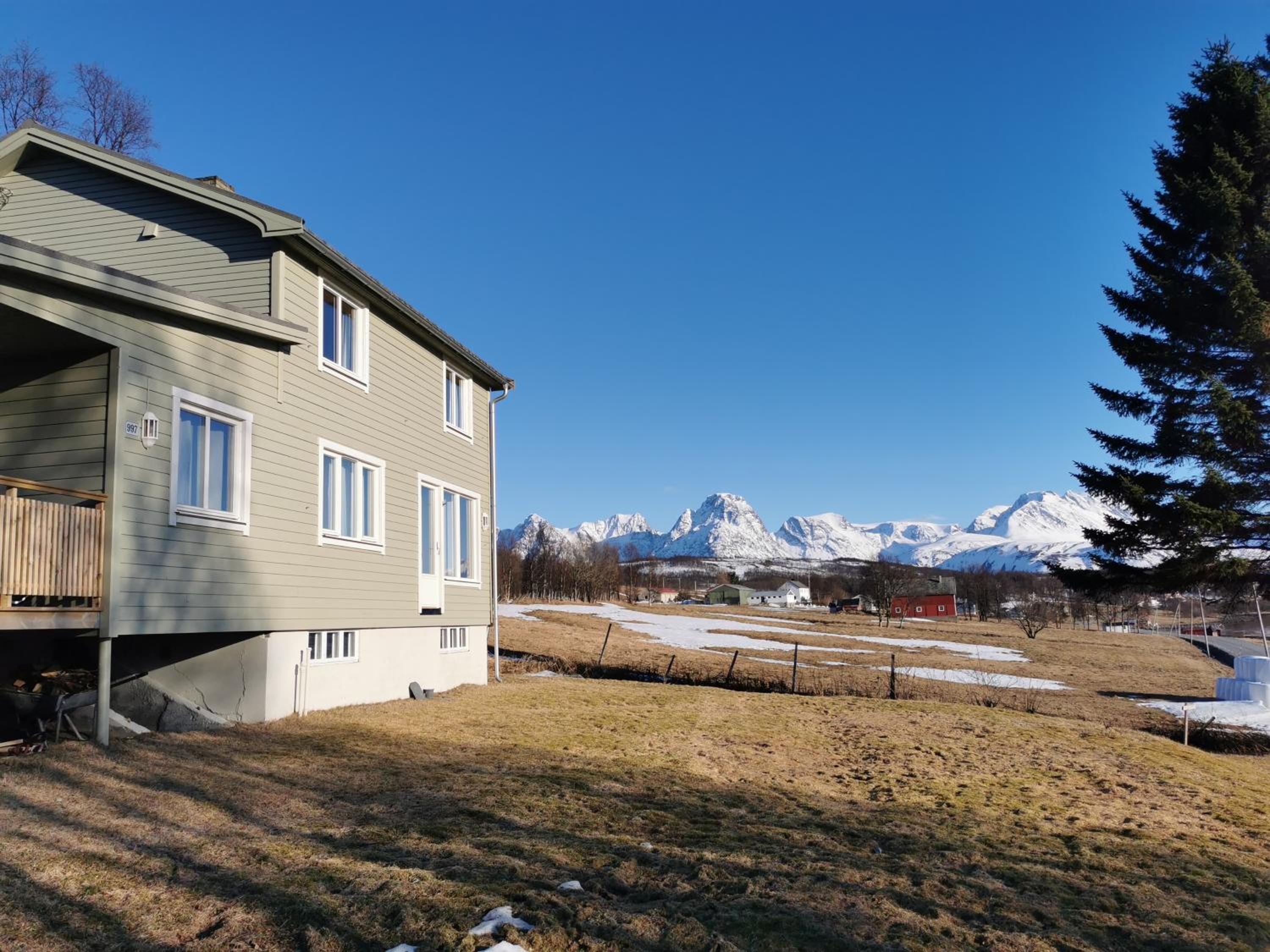 Arctic Cabin Lyngen