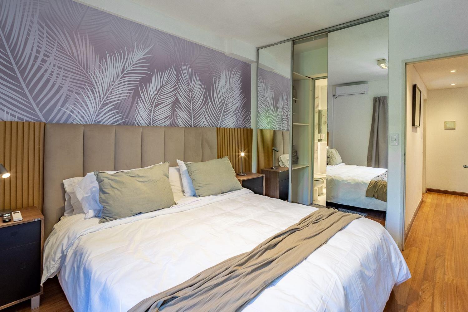 Ideal Families Private Terrace, BBQ & Jacuzzi!