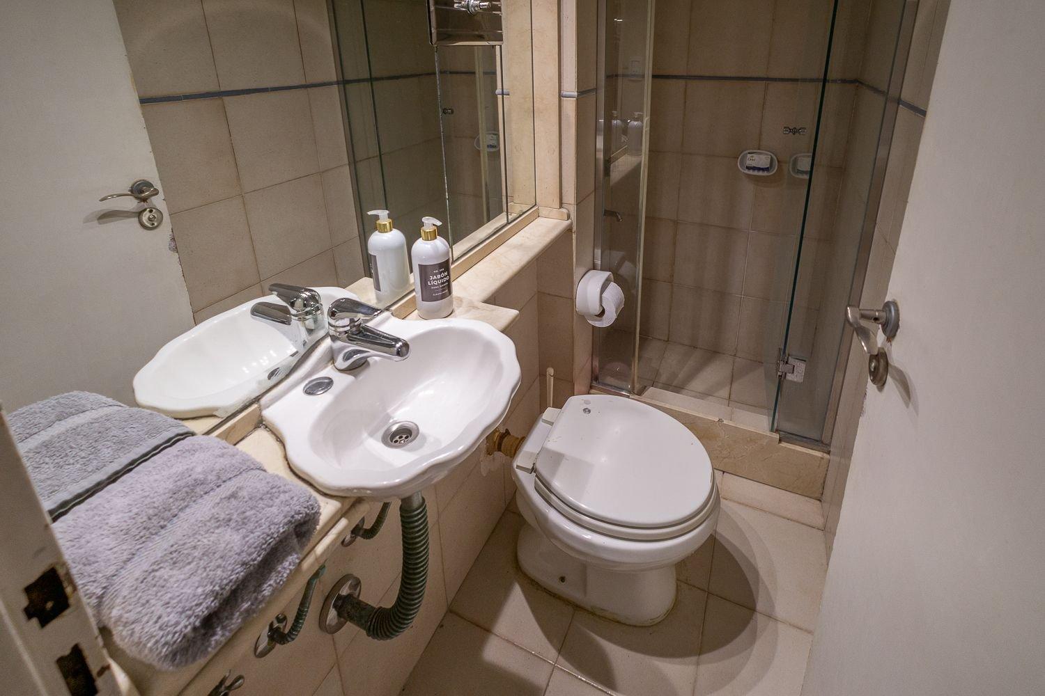 Ideal Families Private Terrace, BBQ & Jacuzzi!