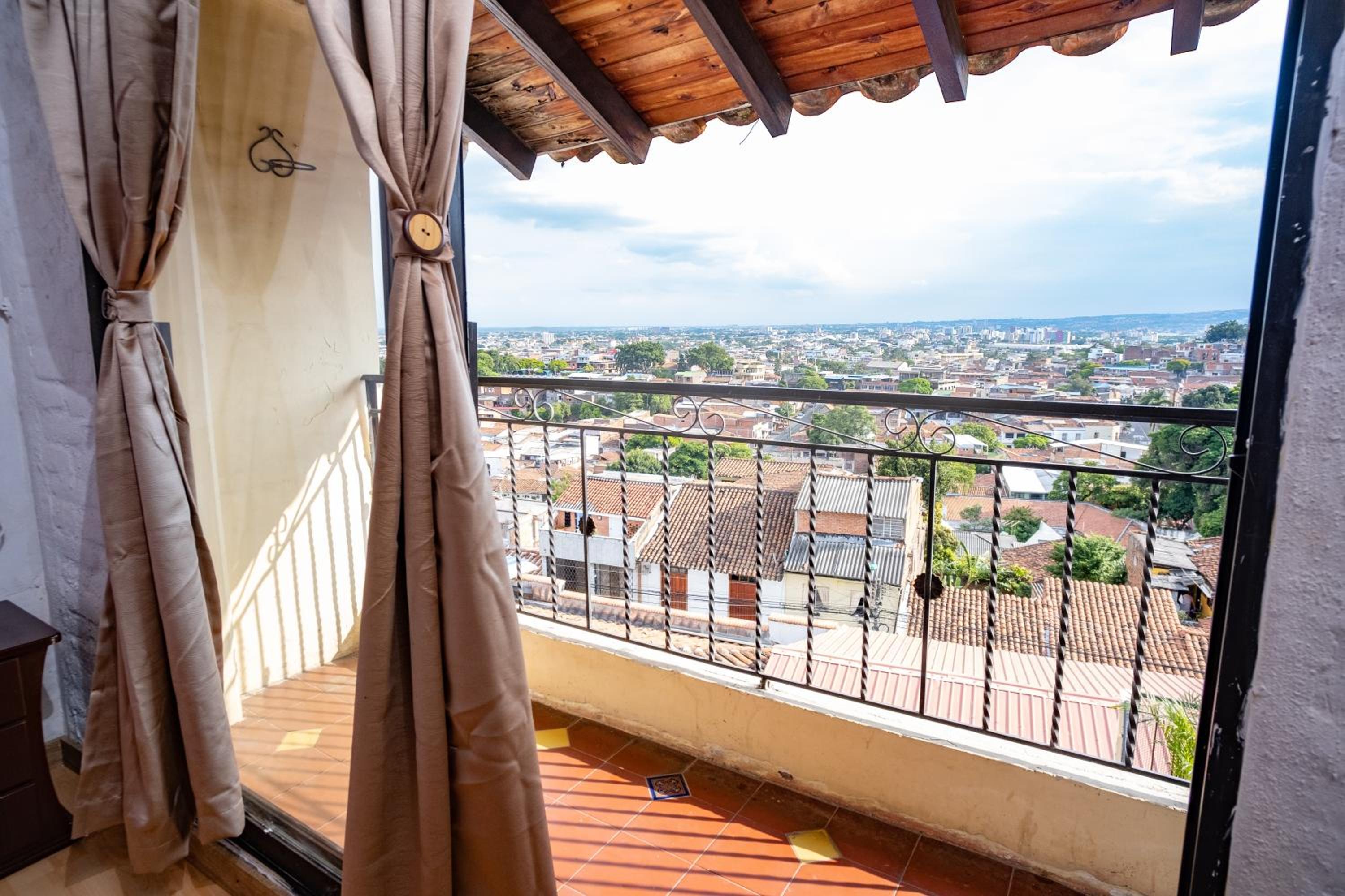 Casa colonial - San Antonio Cali
