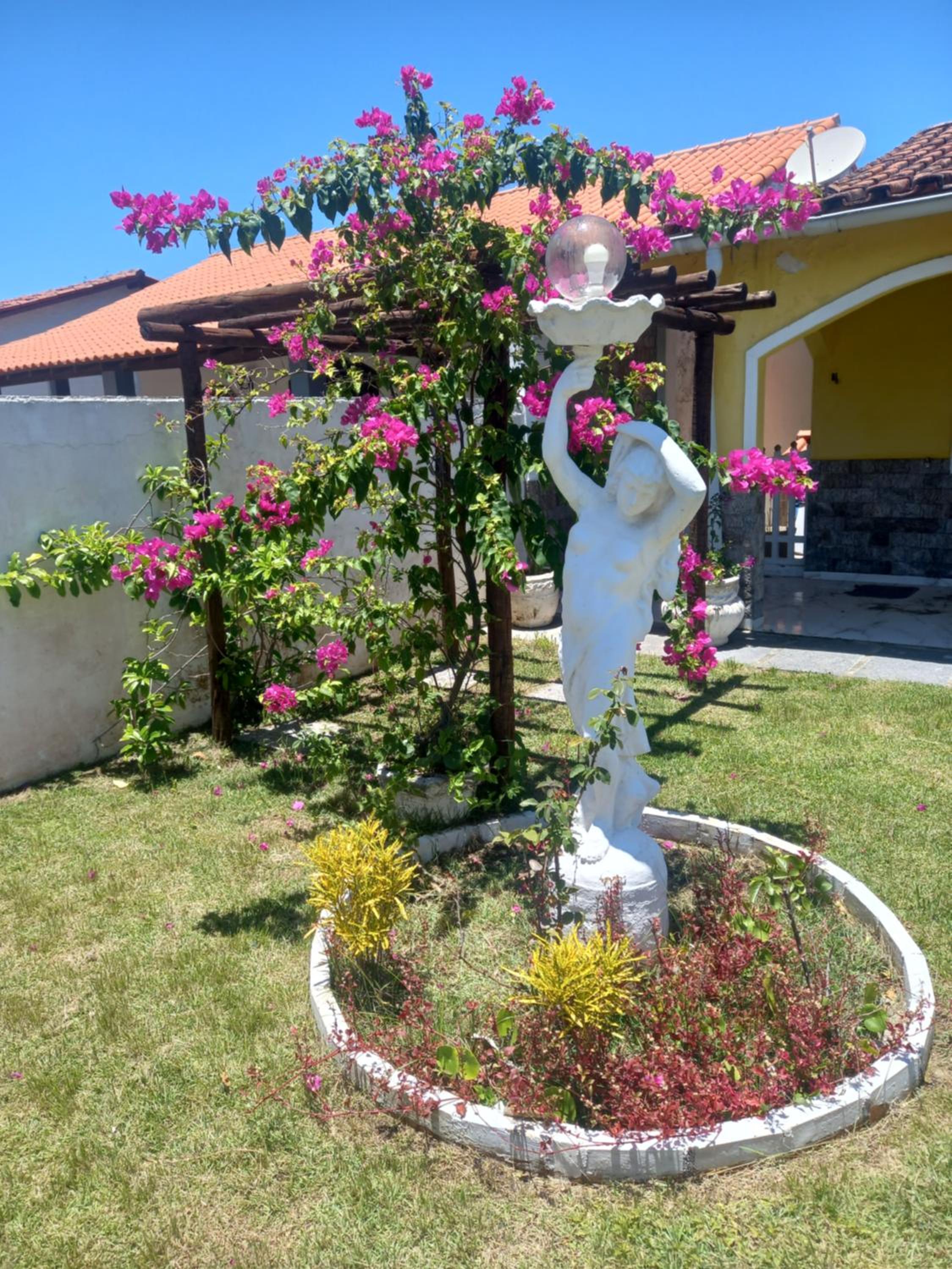 CASA EM PRAIA SECA