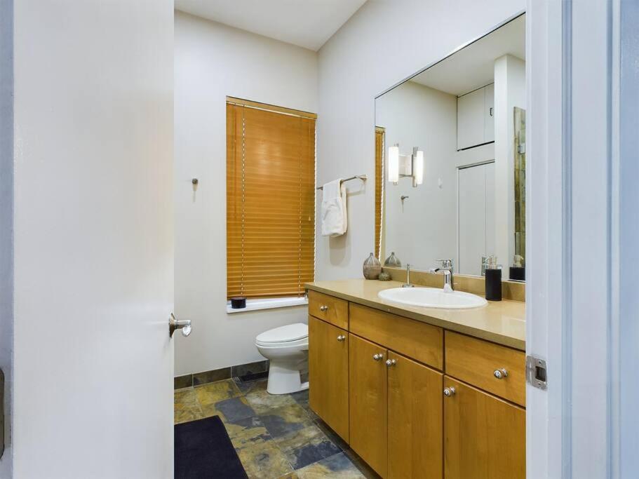 Hot Tub Haven With Private Garage view 4