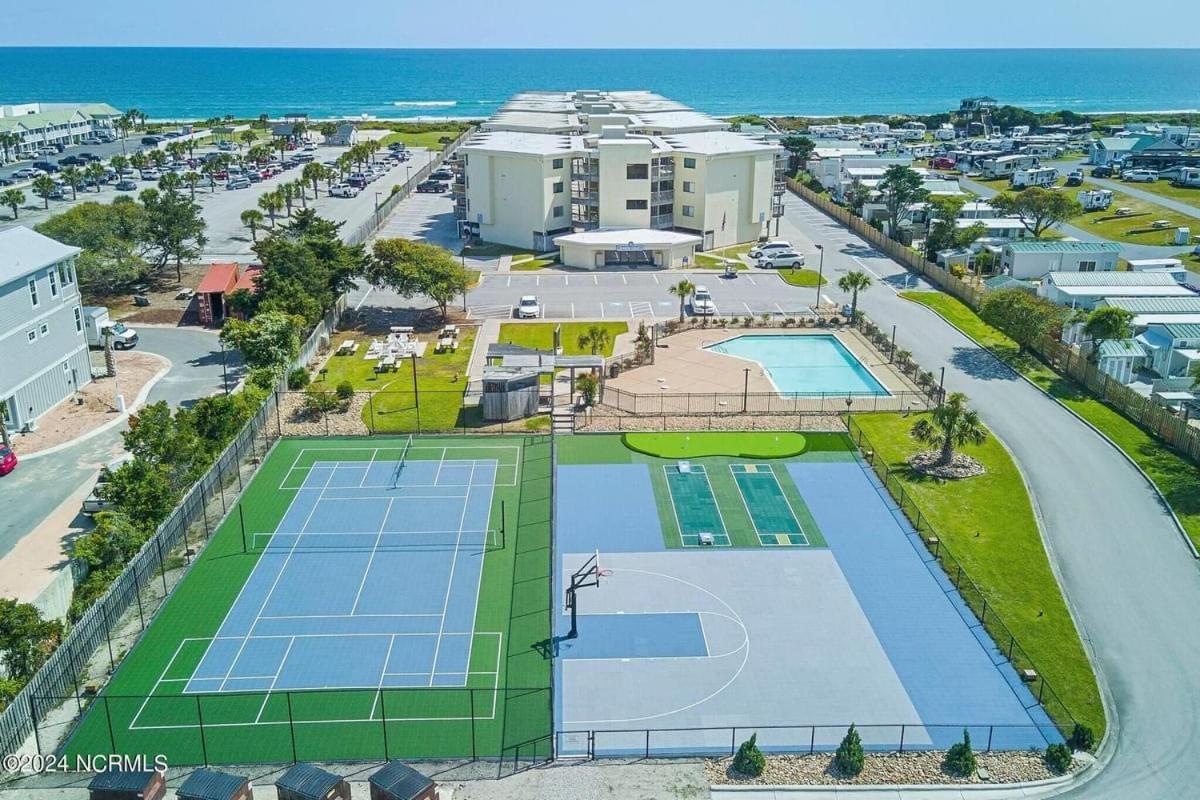 Jimmy's Beach Condo view 2
