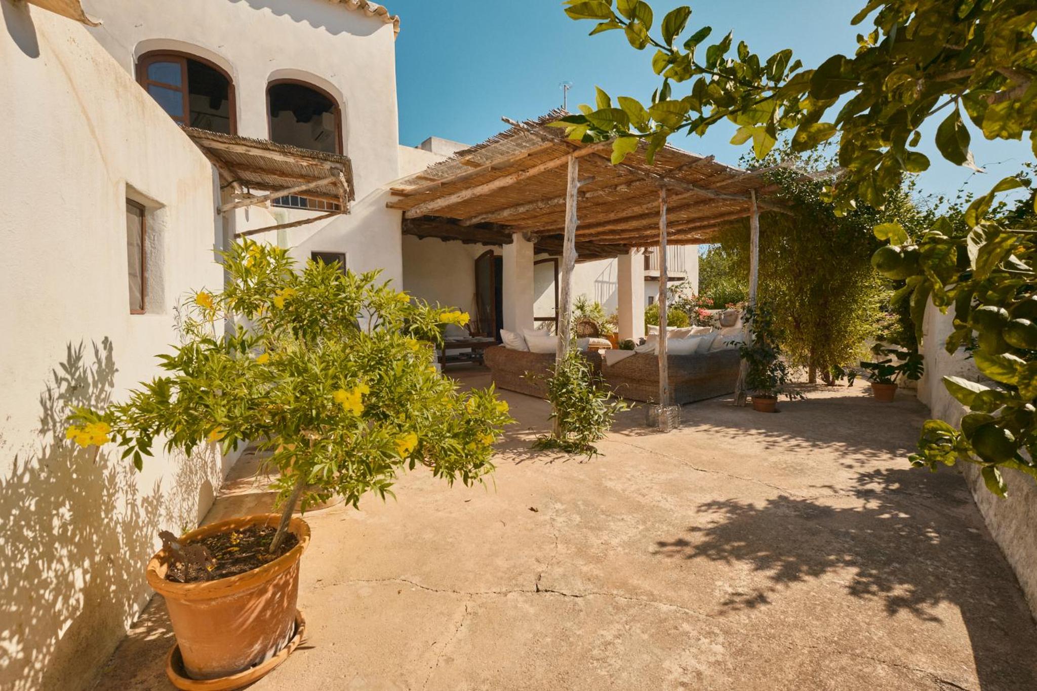 The Guardian House